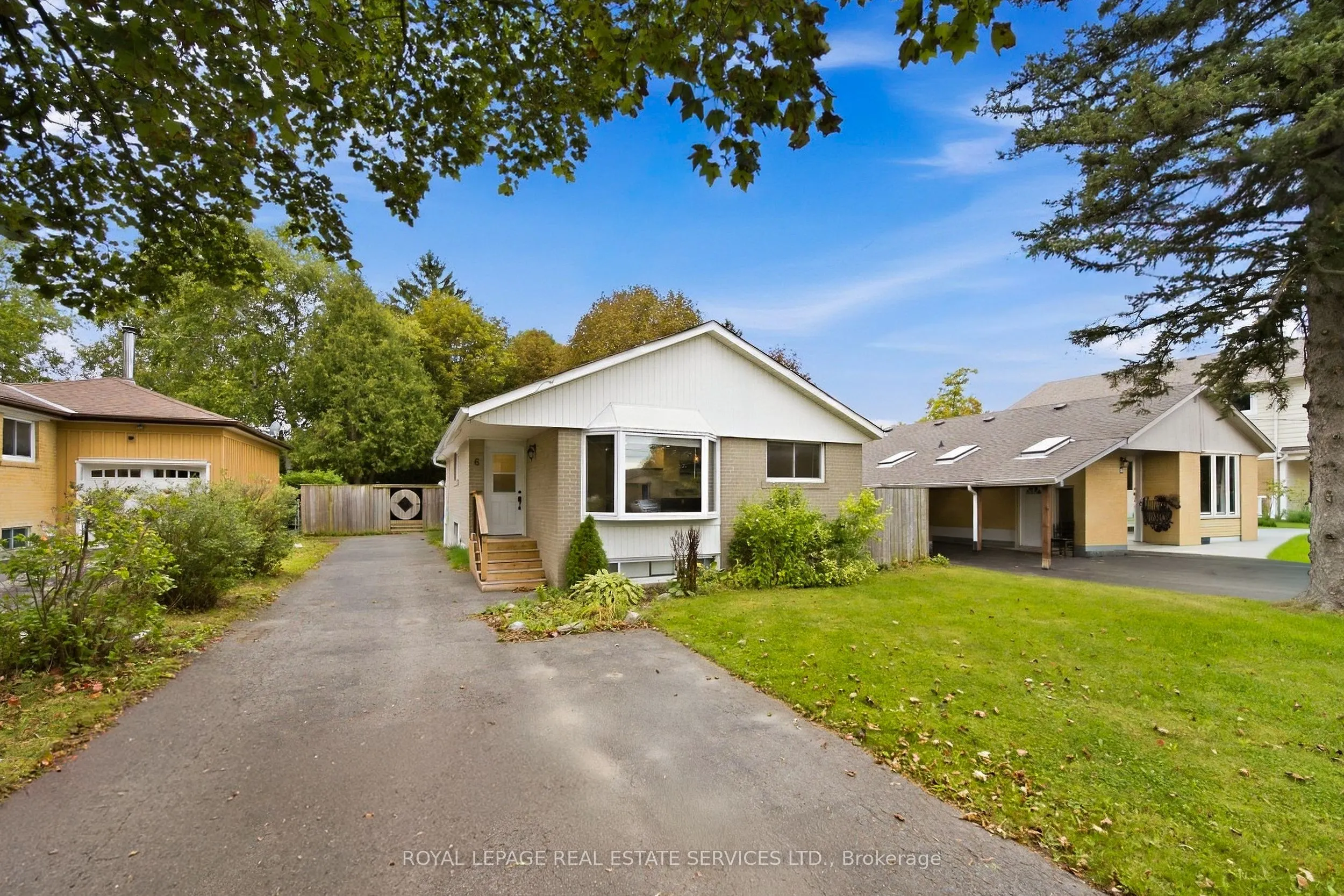 6 Corbett Crescent #Main