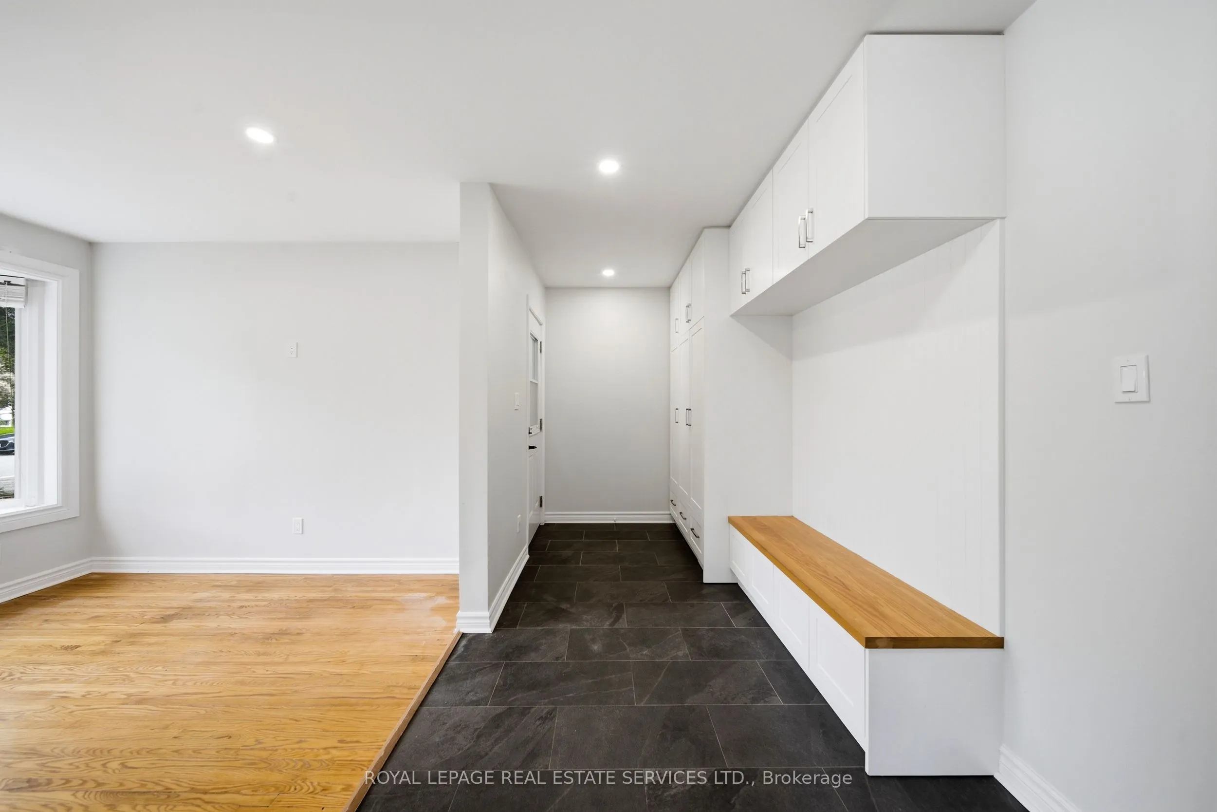 6 Corbett Crescent #Main