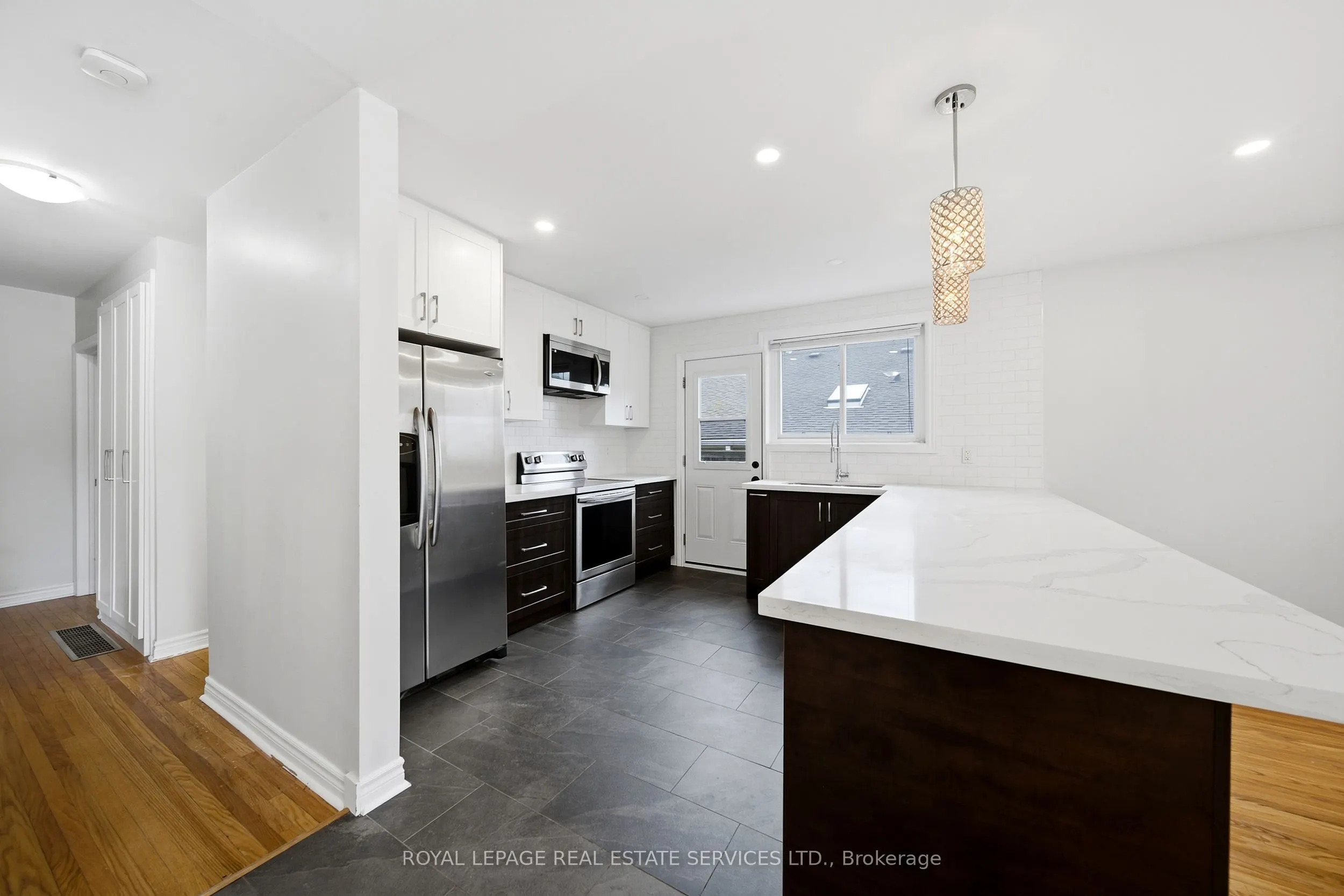 6 Corbett Crescent #Main