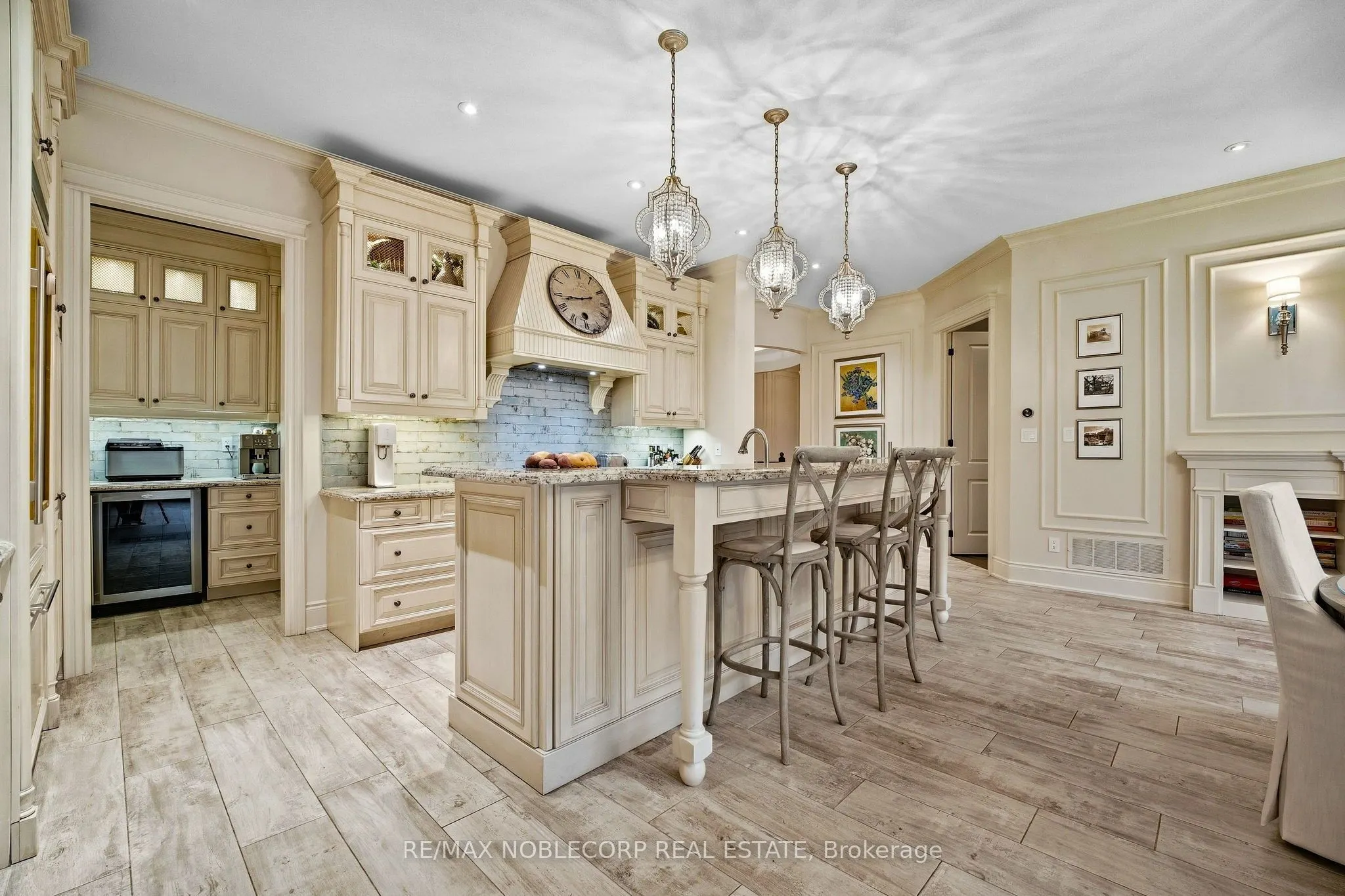 177 Grandvista Crescent