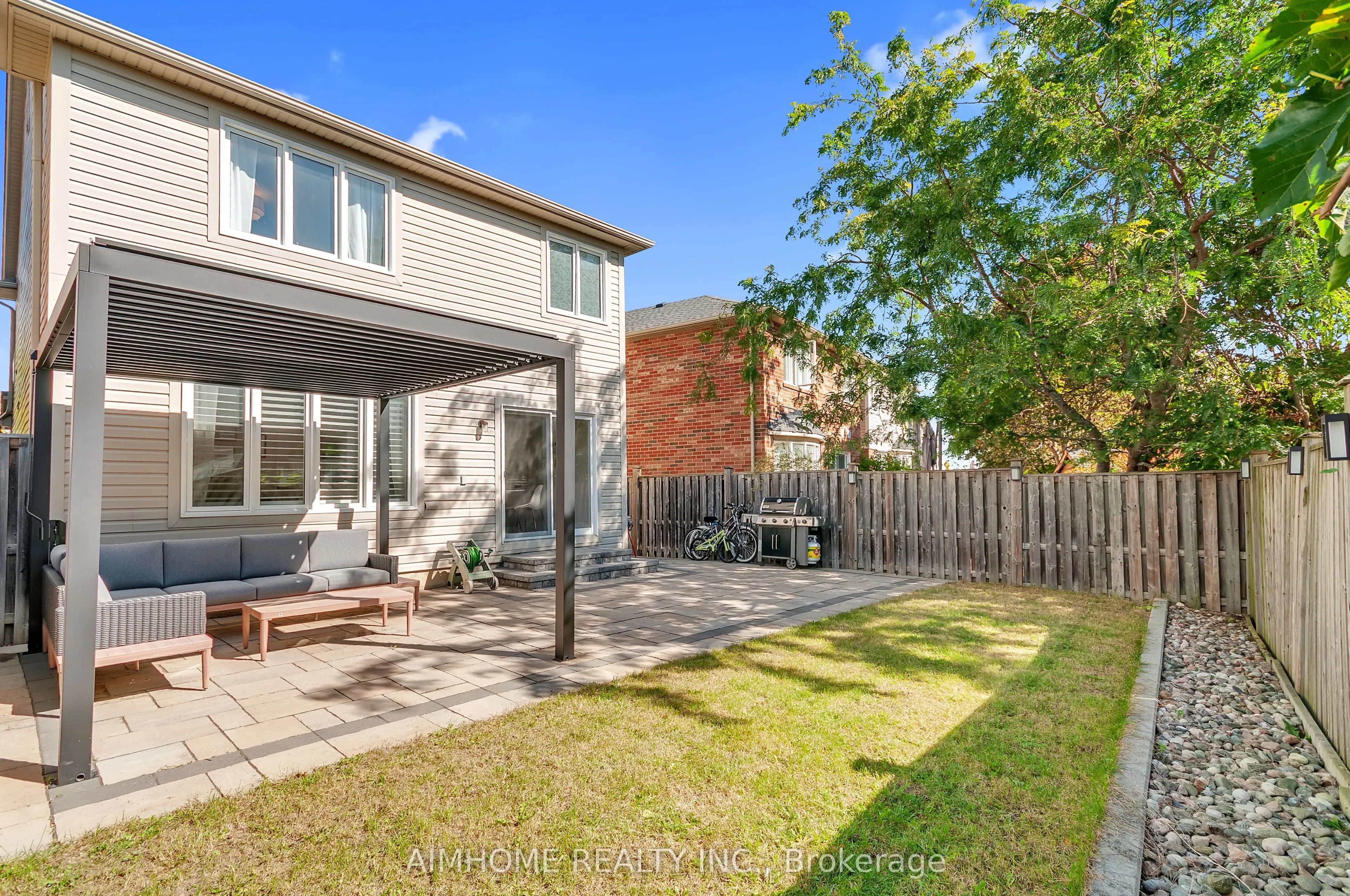 49 Fred Silvester Road