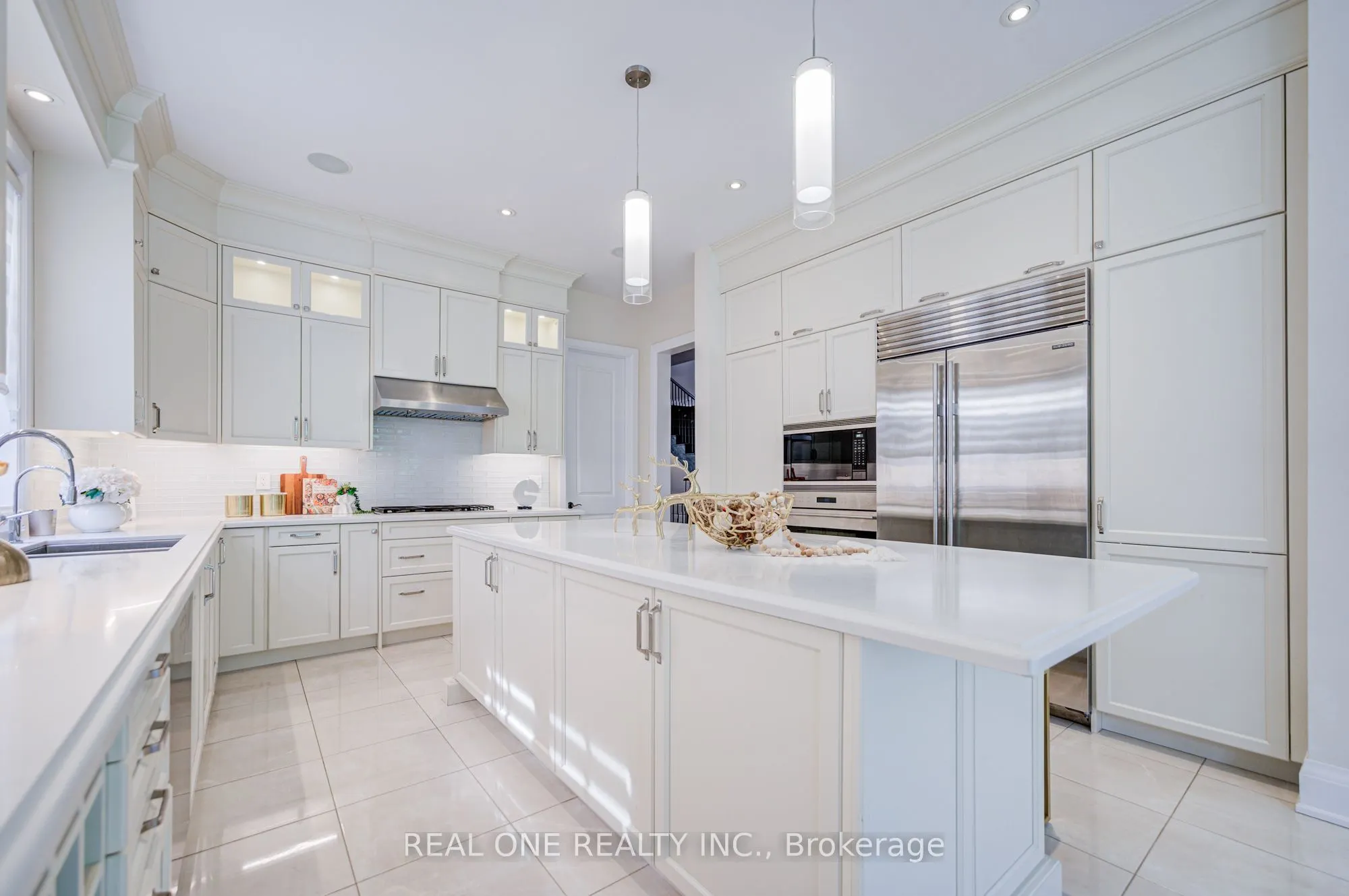 421 Flamingo Road