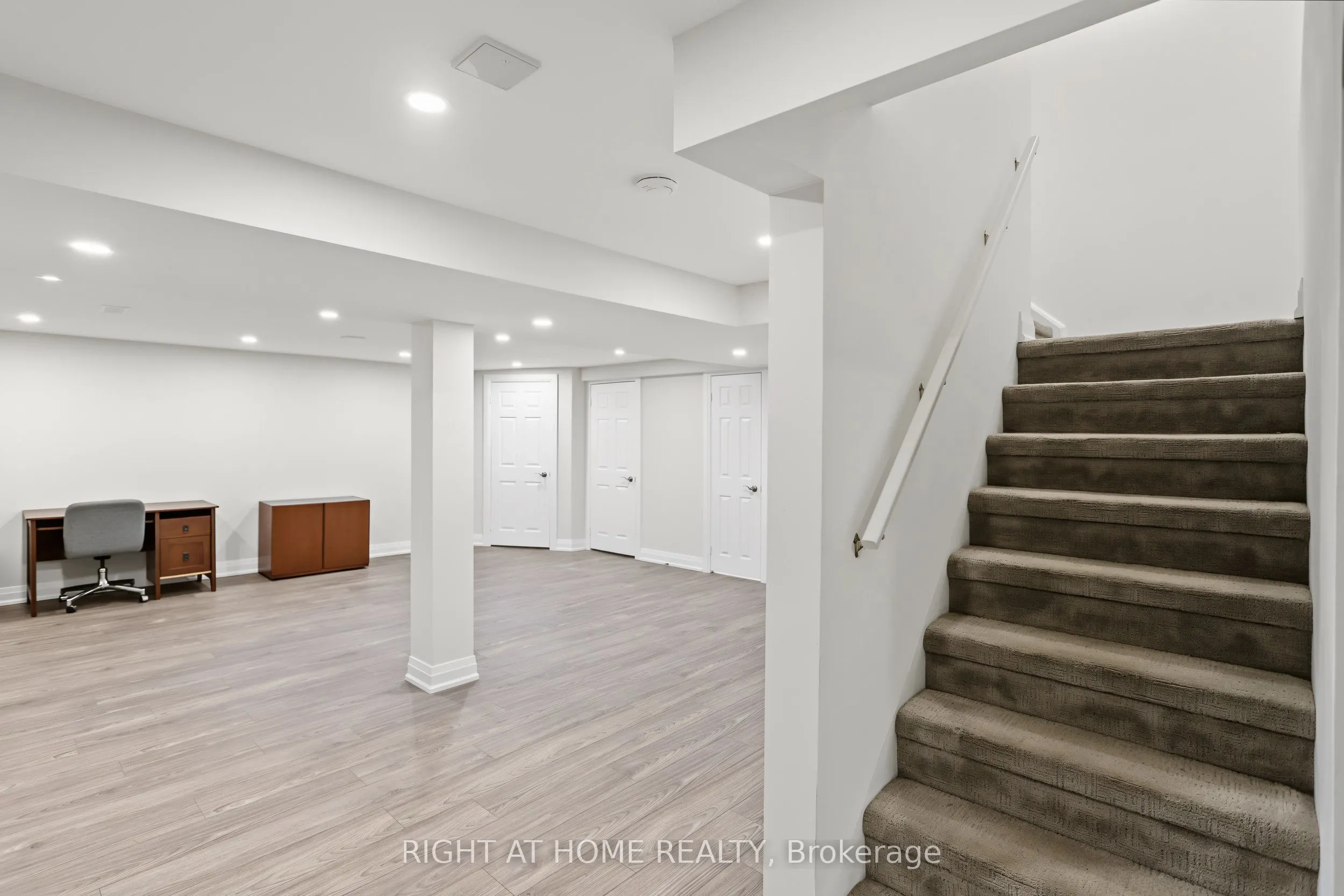 11 Harrowsmith Place