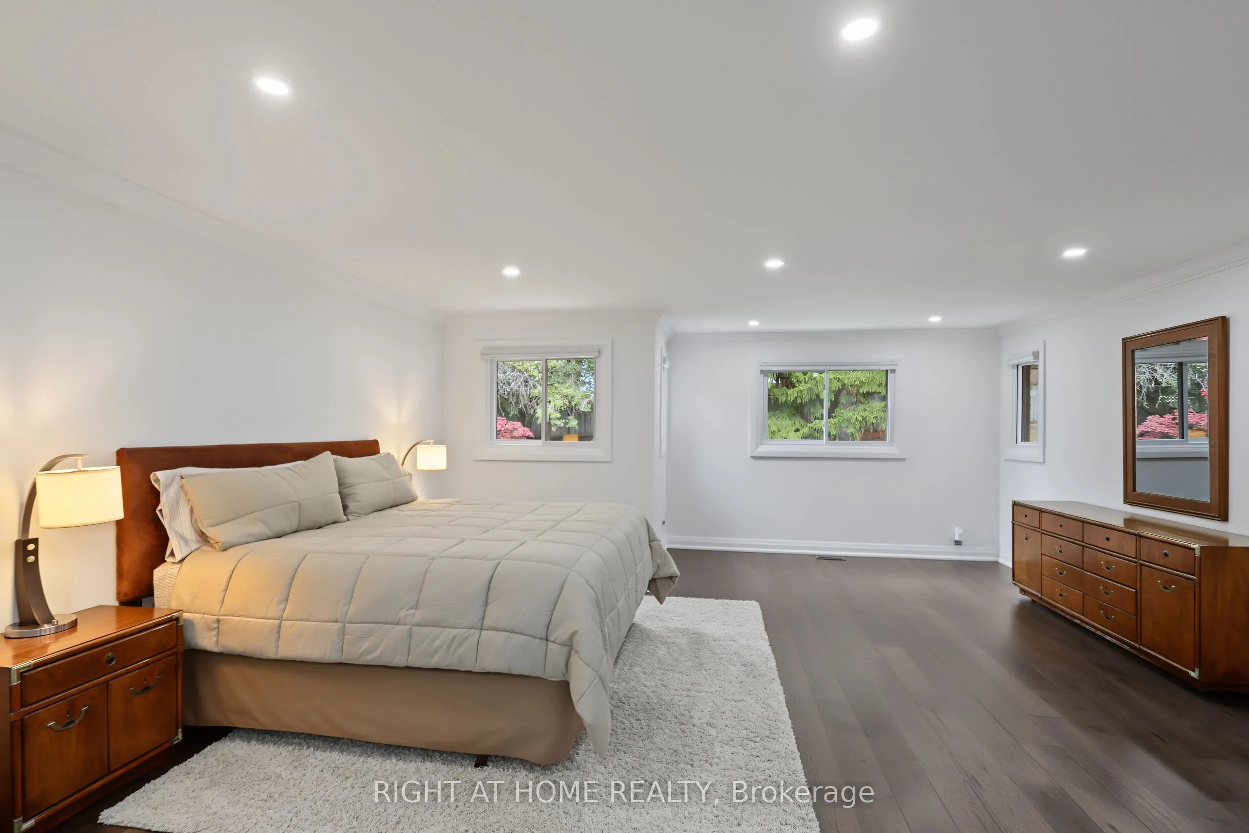 11 Harrowsmith Place