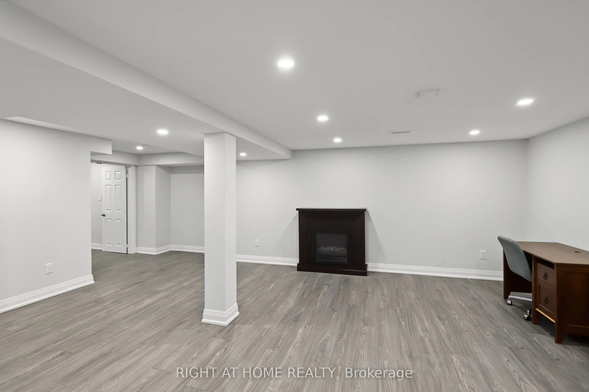 11 Harrowsmith Place