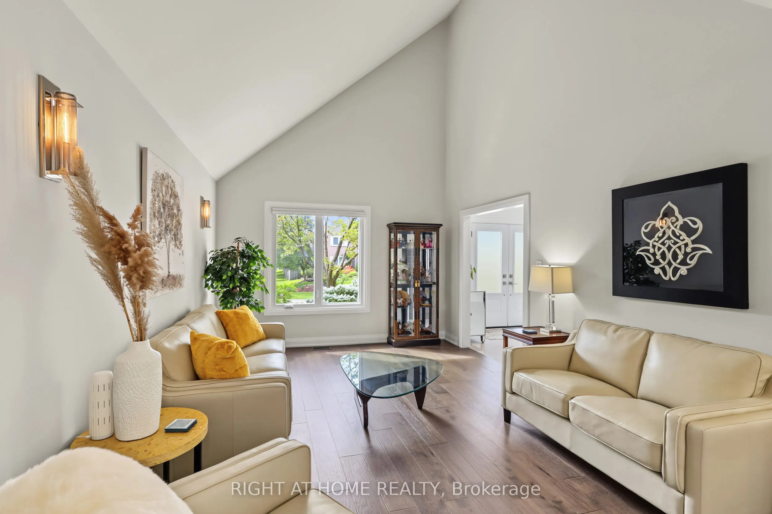 11 Harrowsmith Place