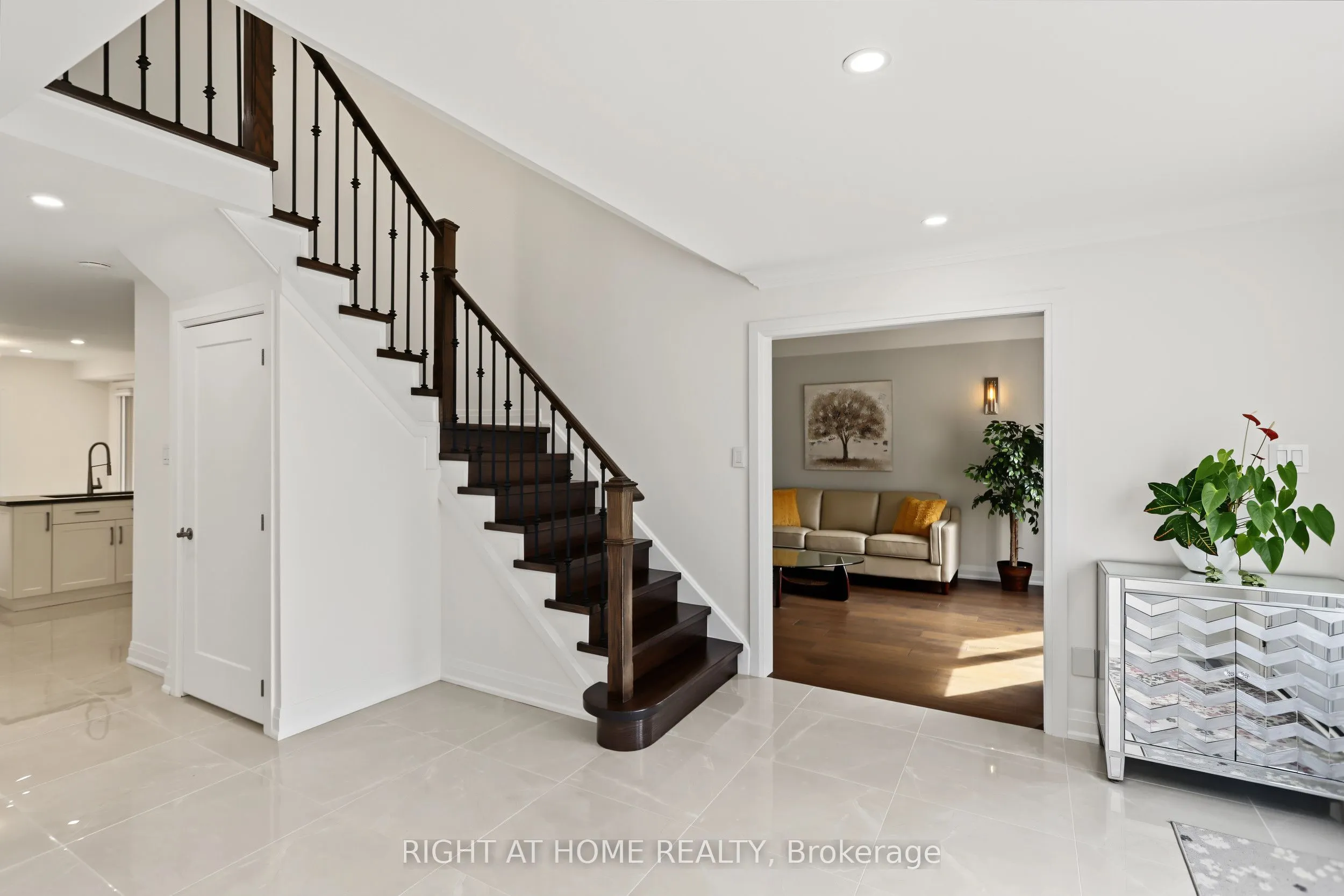 11 Harrowsmith Place