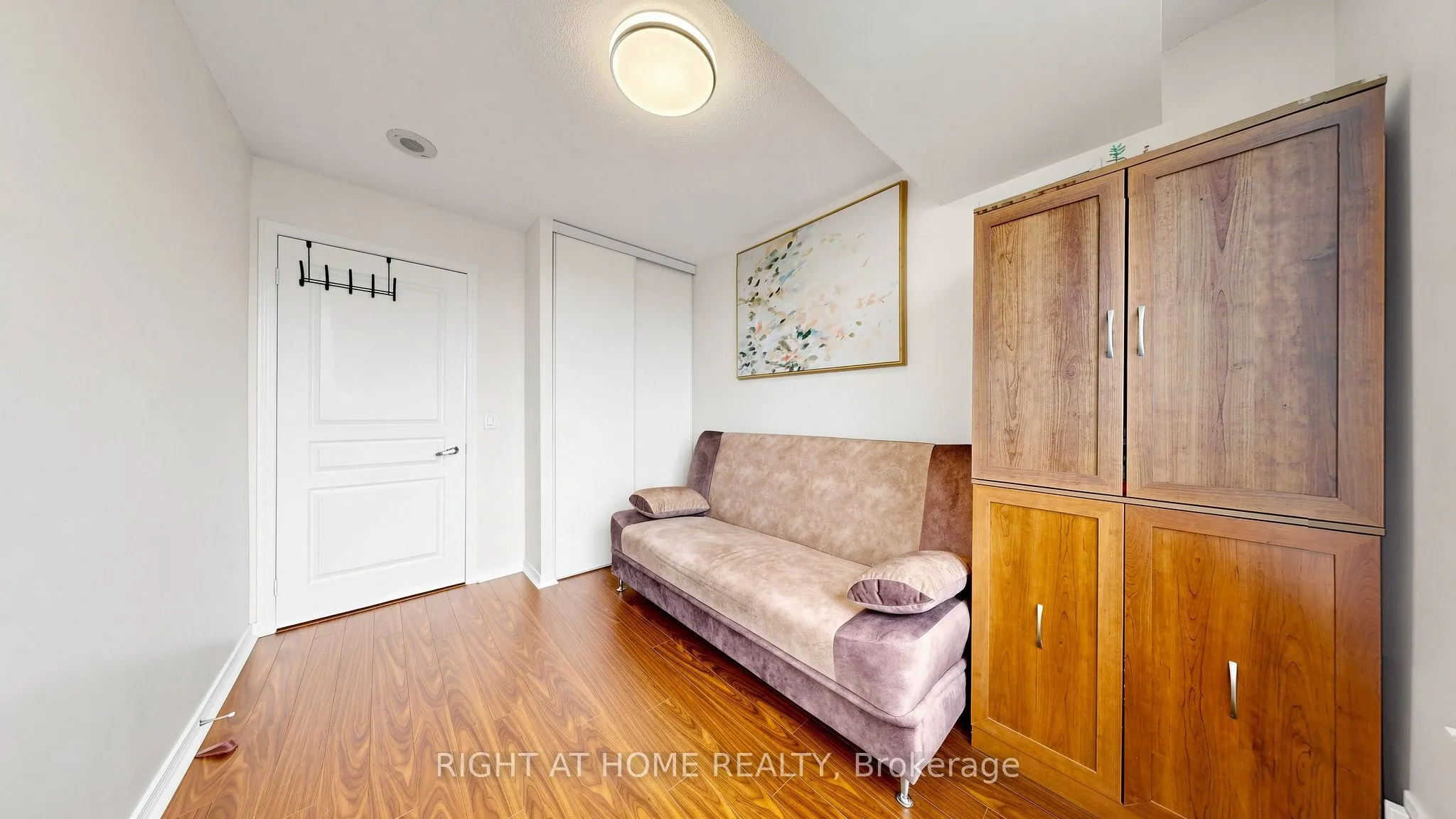330 Red Maple Road #1103