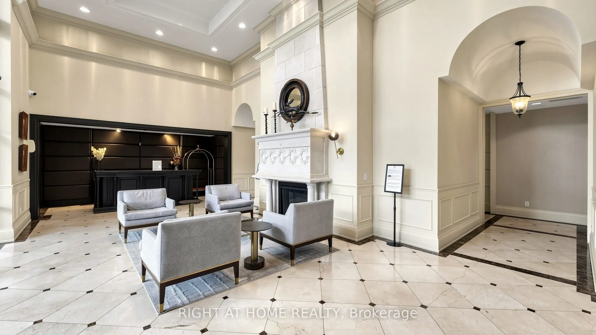 330 Red Maple Road #1103