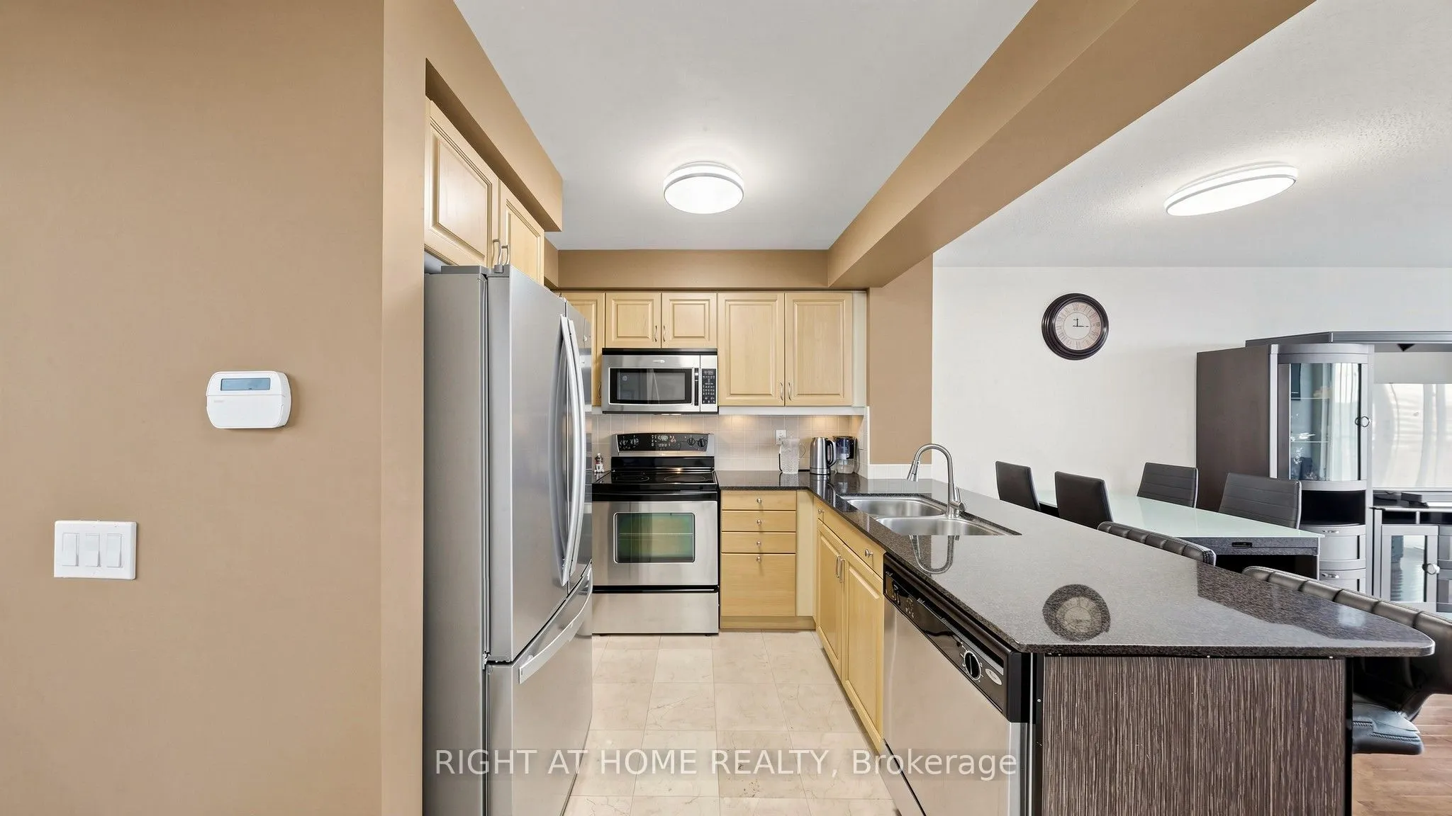 330 Red Maple Road #1103