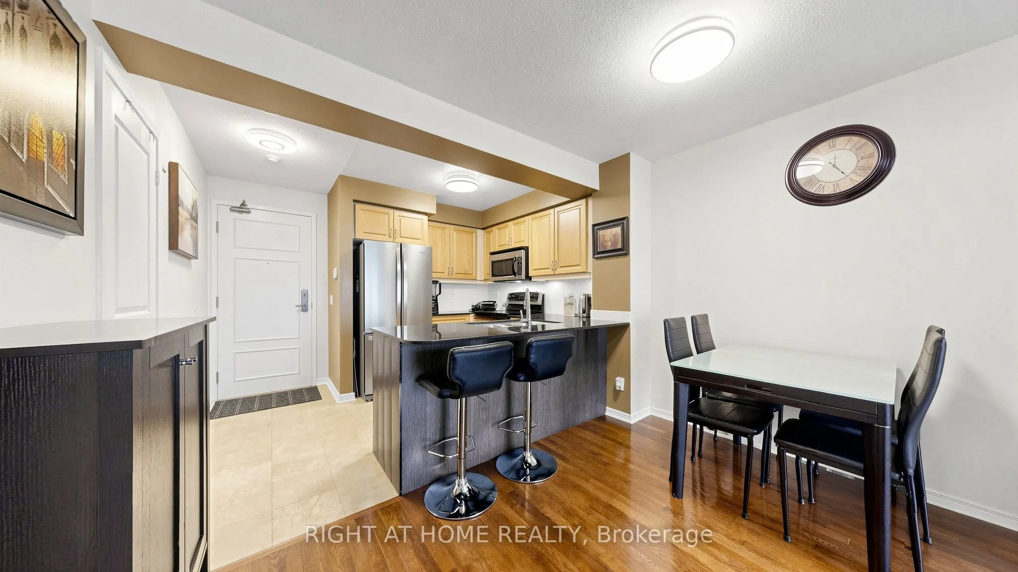 330 Red Maple Road #1103