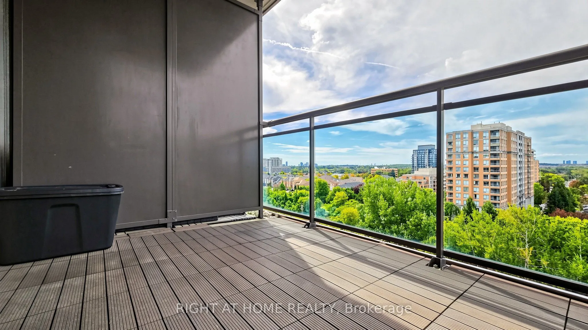 330 Red Maple Road #1103