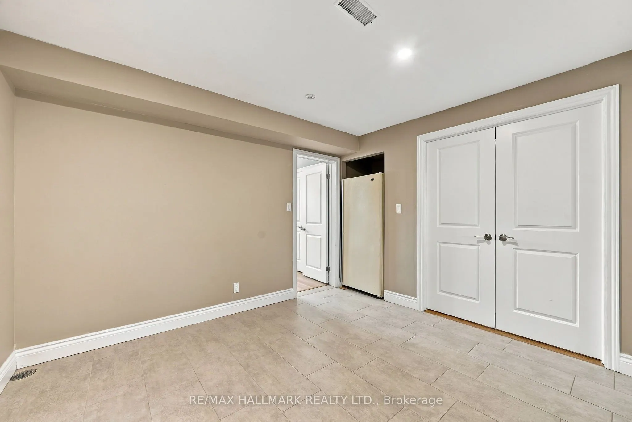 166 Hillcrest Drive