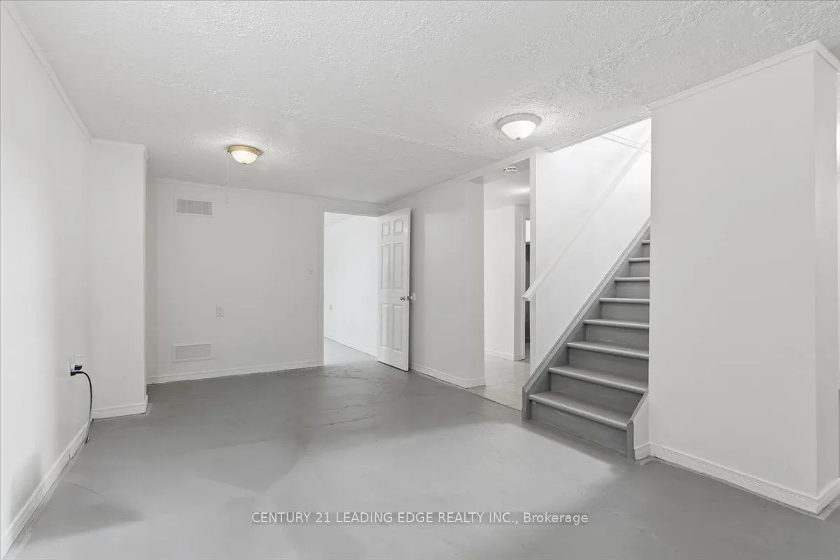 300 Annsheila Drive