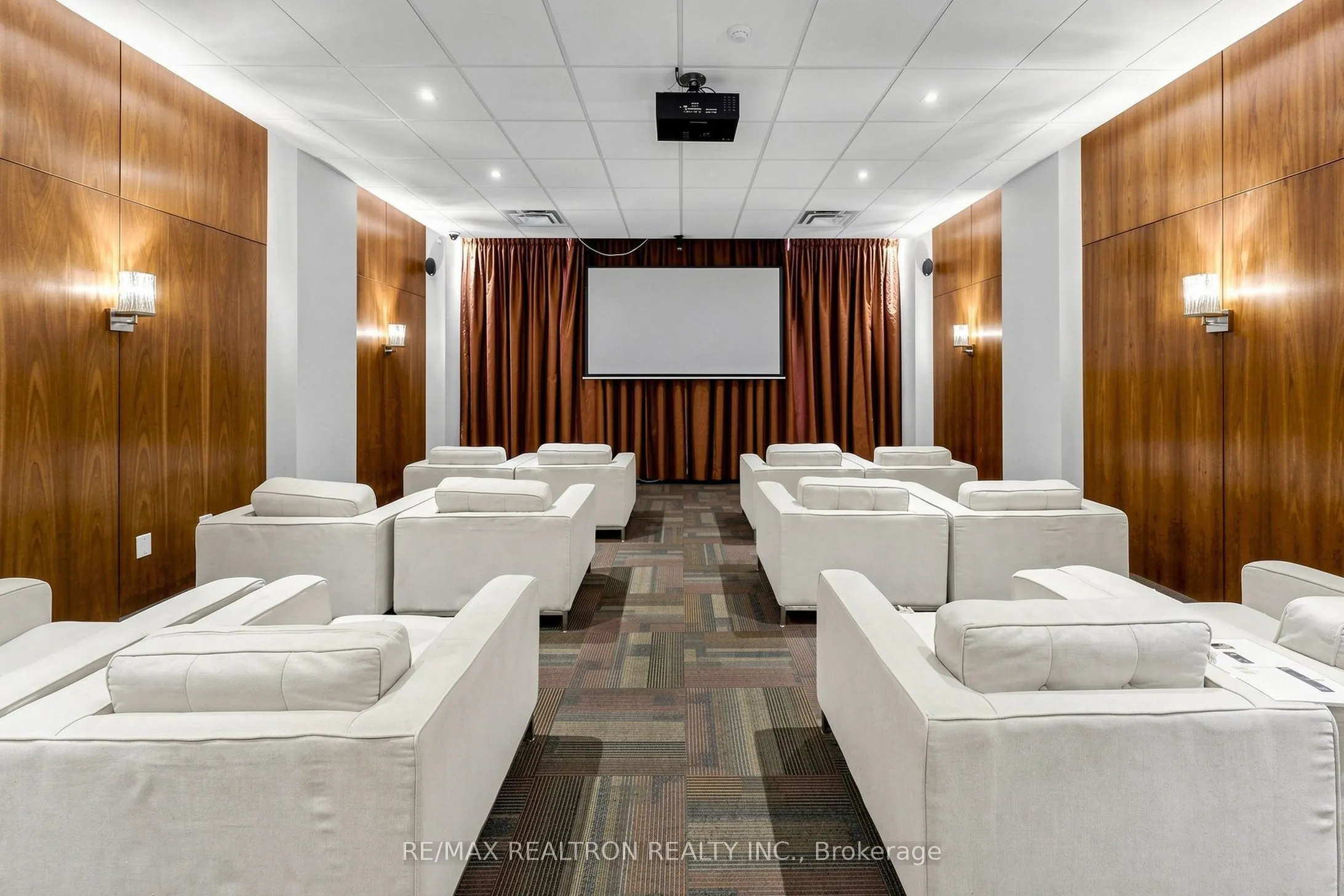 39 Galleria Parkway #UPH3
