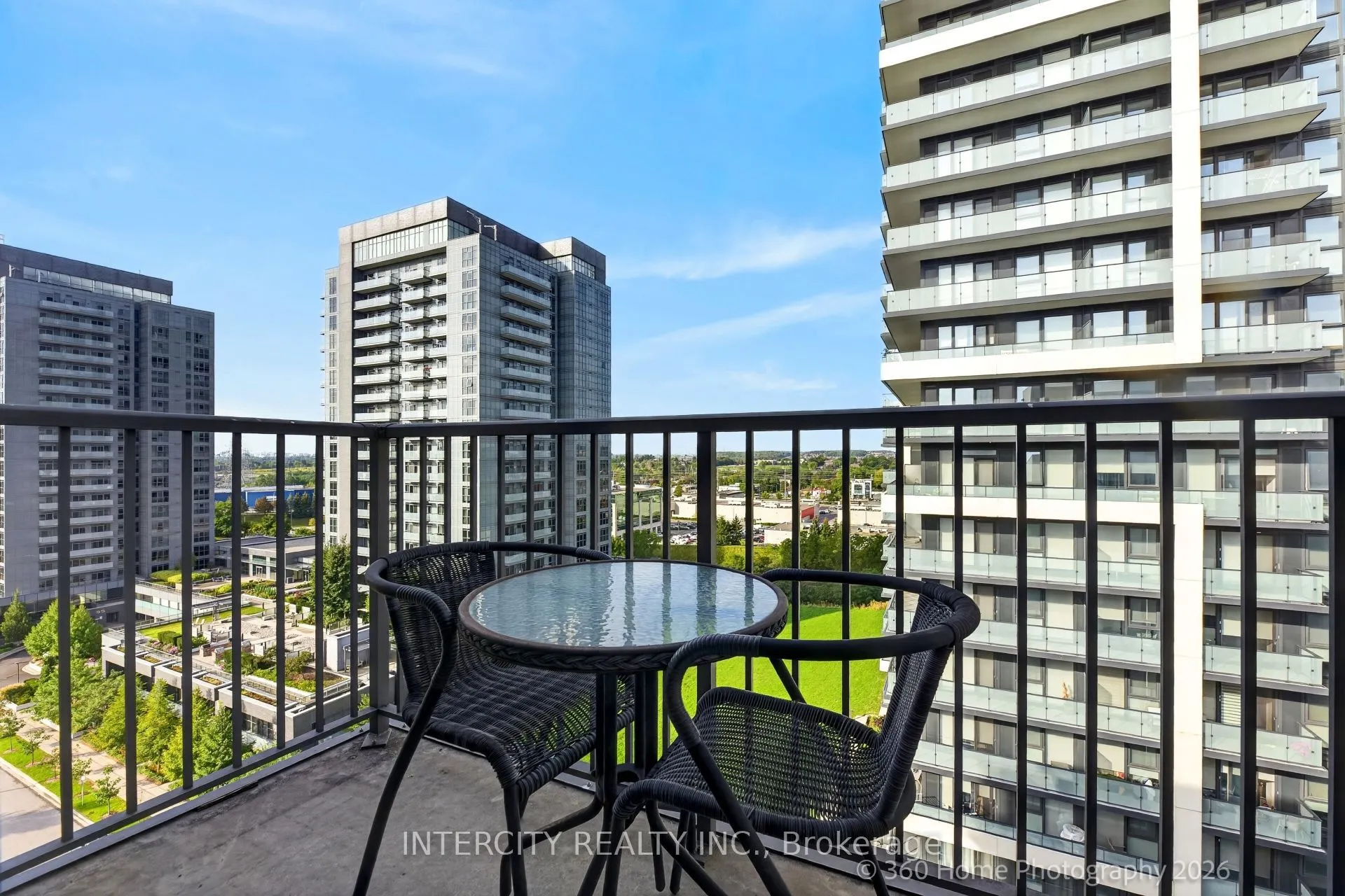 185 Oneida Crescent #PH08
