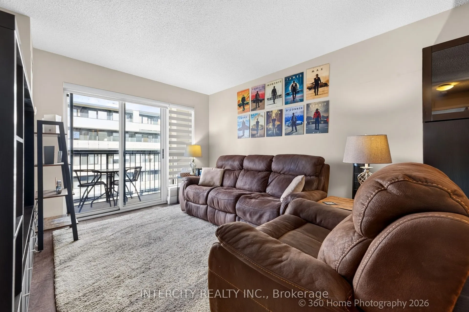185 Oneida Crescent #PH08