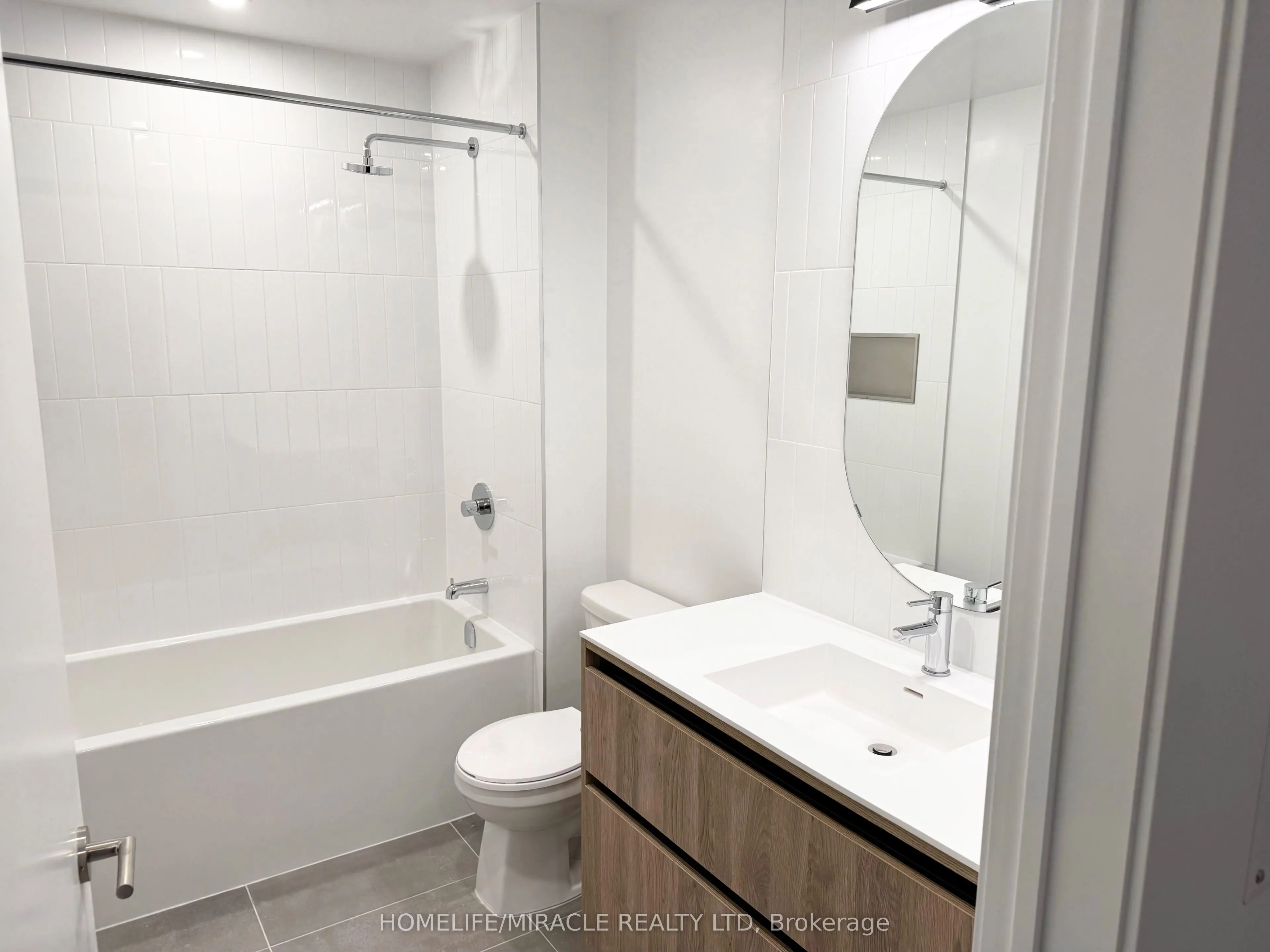 7950 Bathurst Street #2210