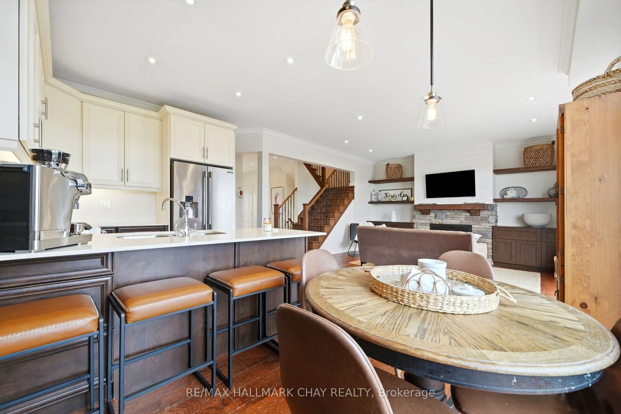 56 Strachan Trail