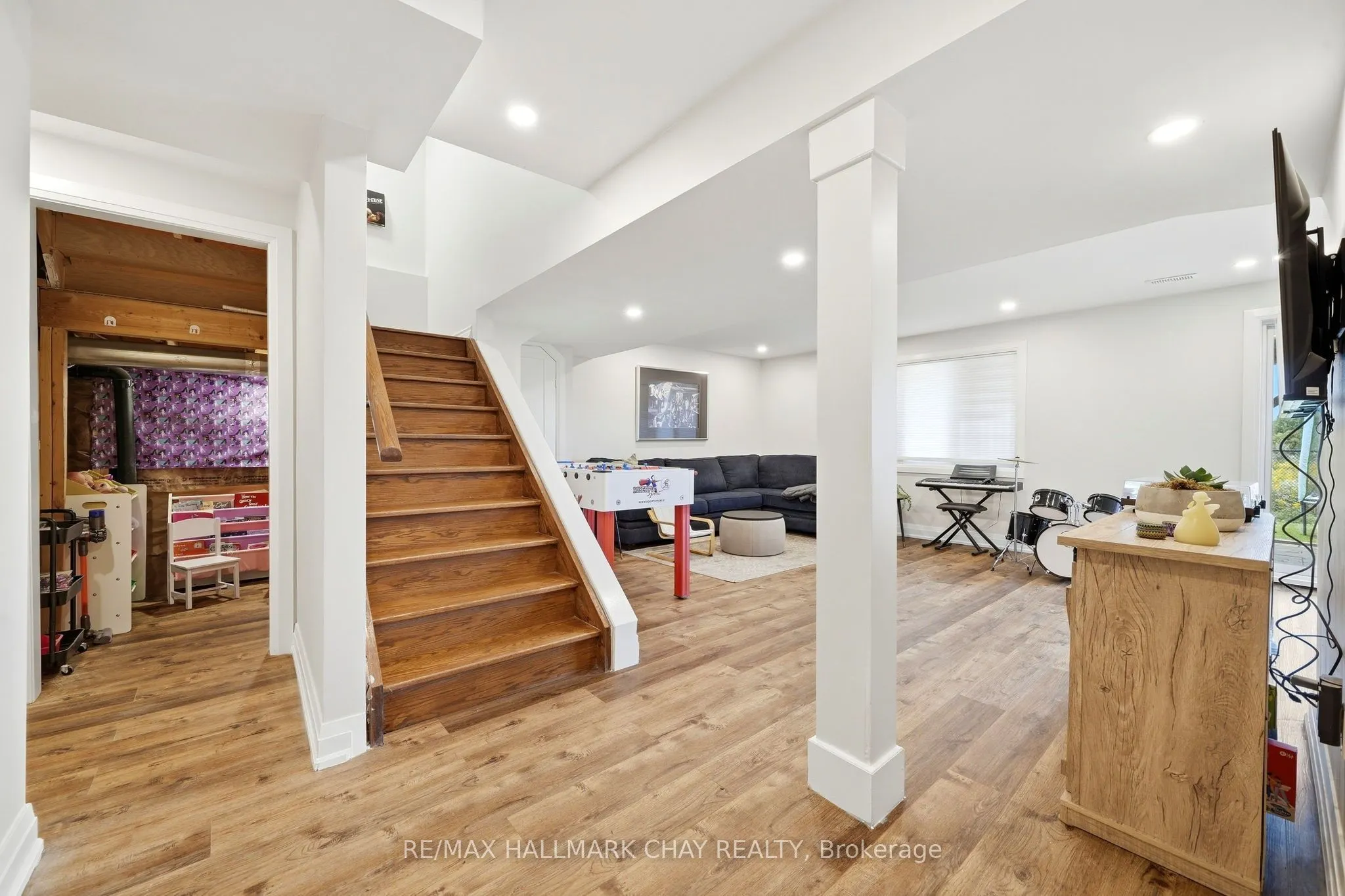 56 Strachan Trail