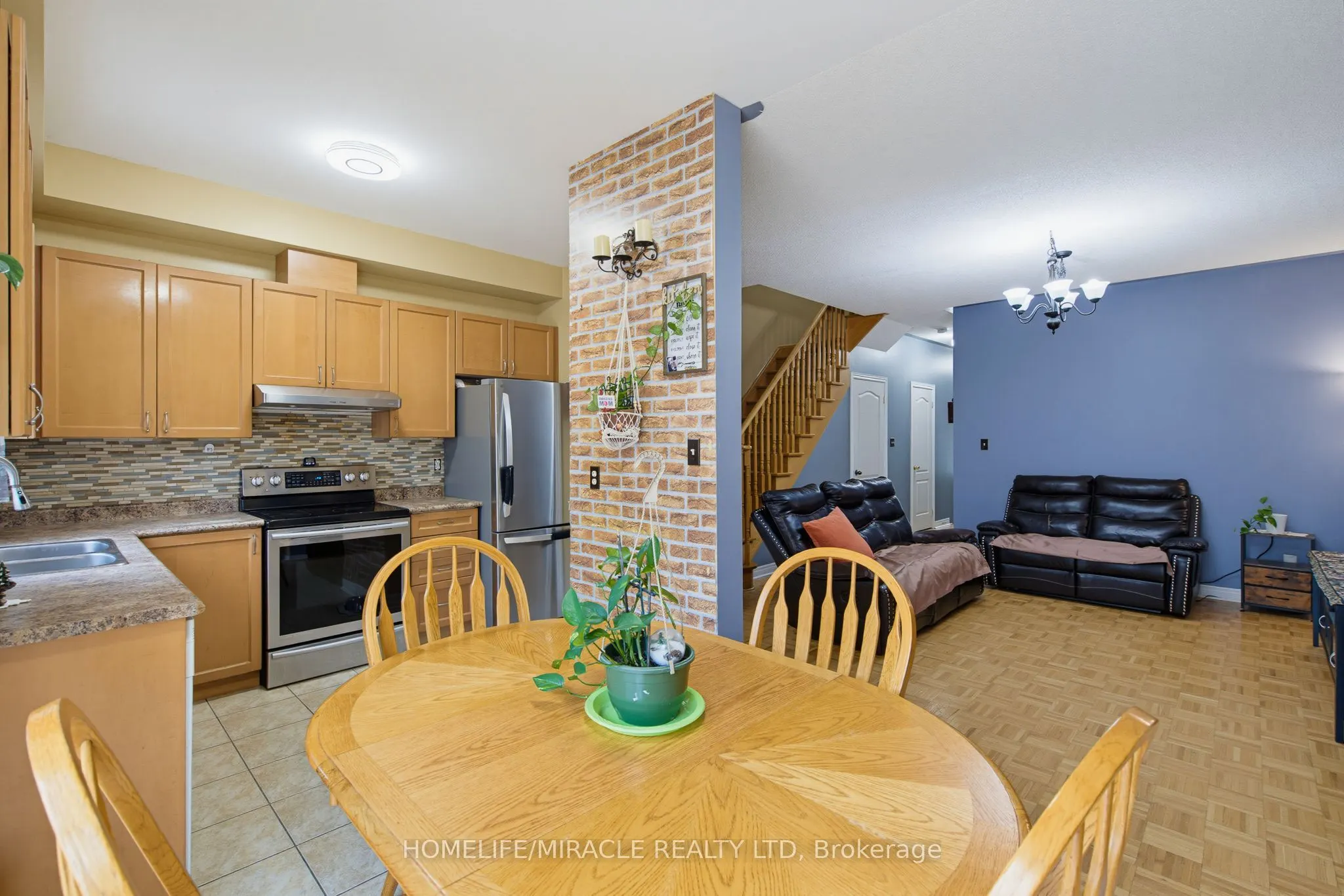 169 Tom Taylor Crescent #54