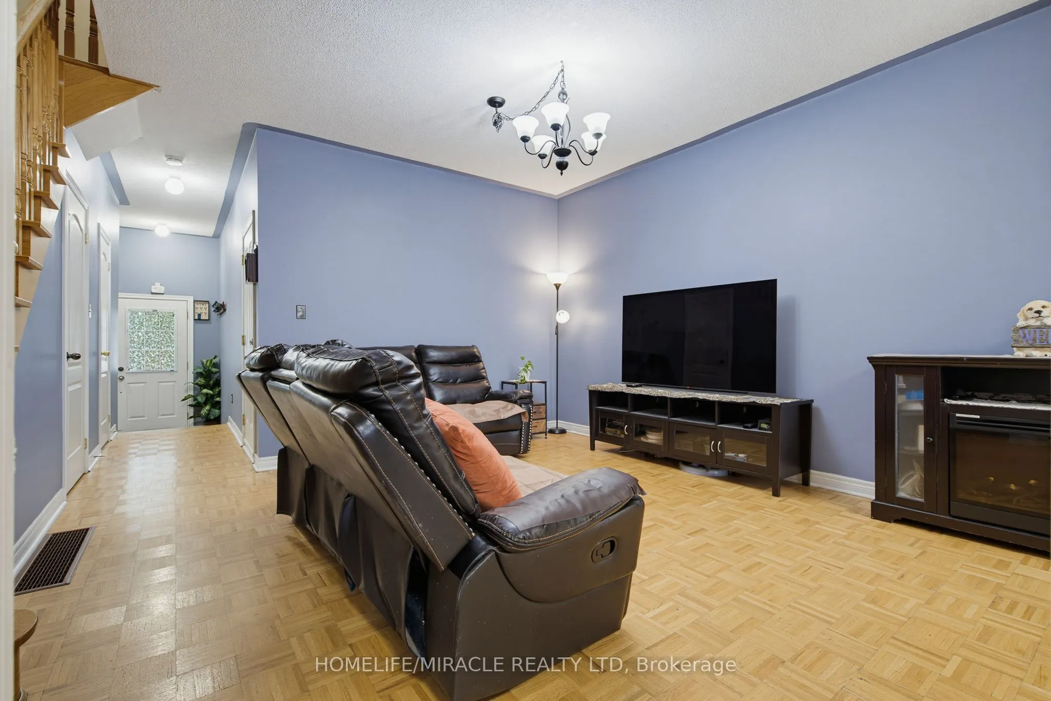 169 Tom Taylor Crescent #54