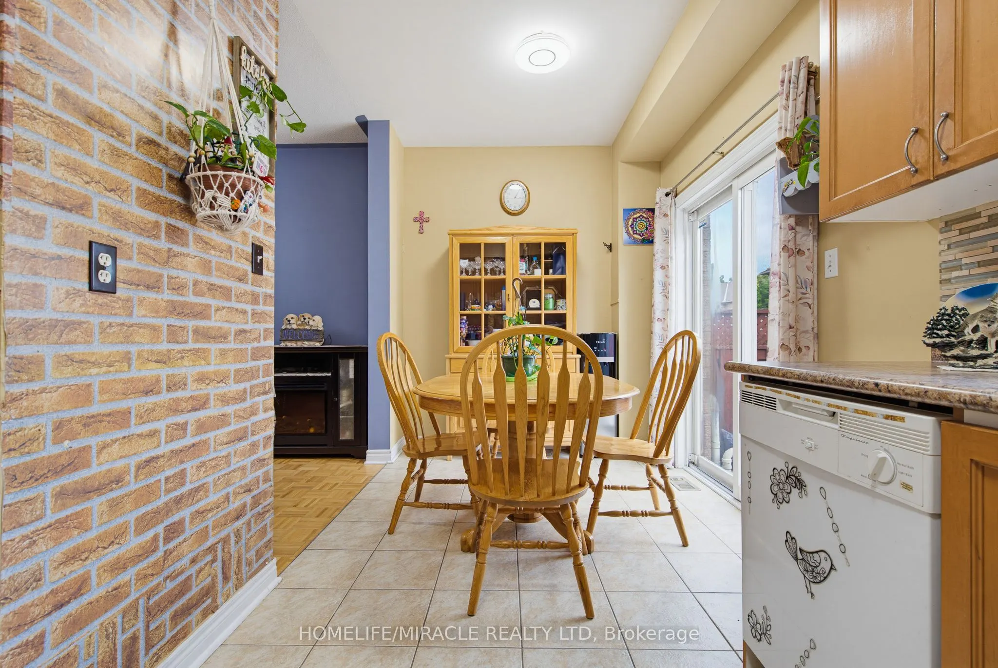 169 Tom Taylor Crescent #54