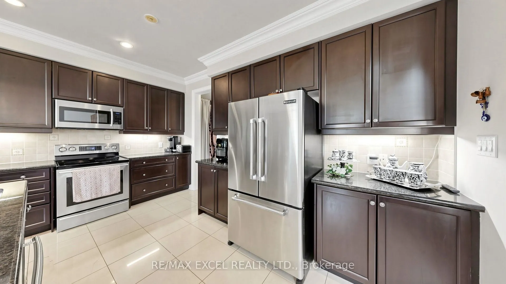 651 Via Romano Boulevard