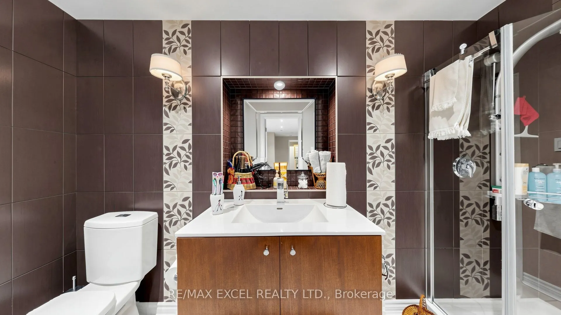 651 Via Romano Boulevard