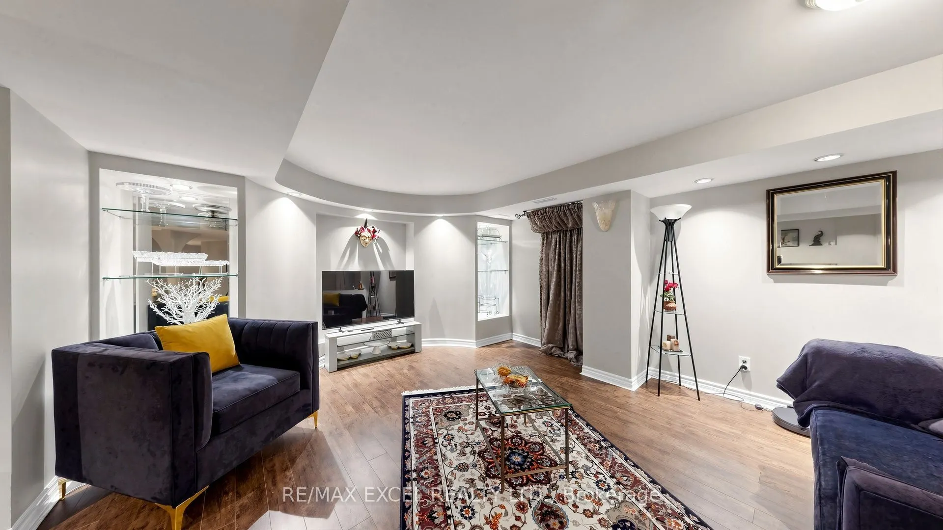651 Via Romano Boulevard