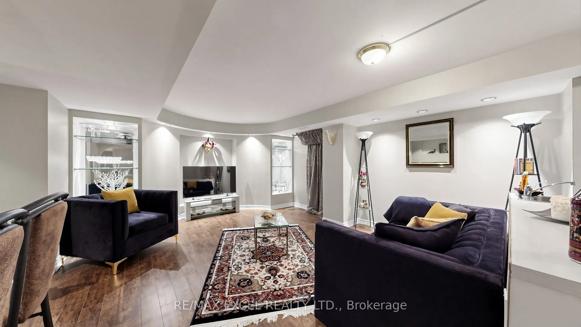651 Via Romano Boulevard