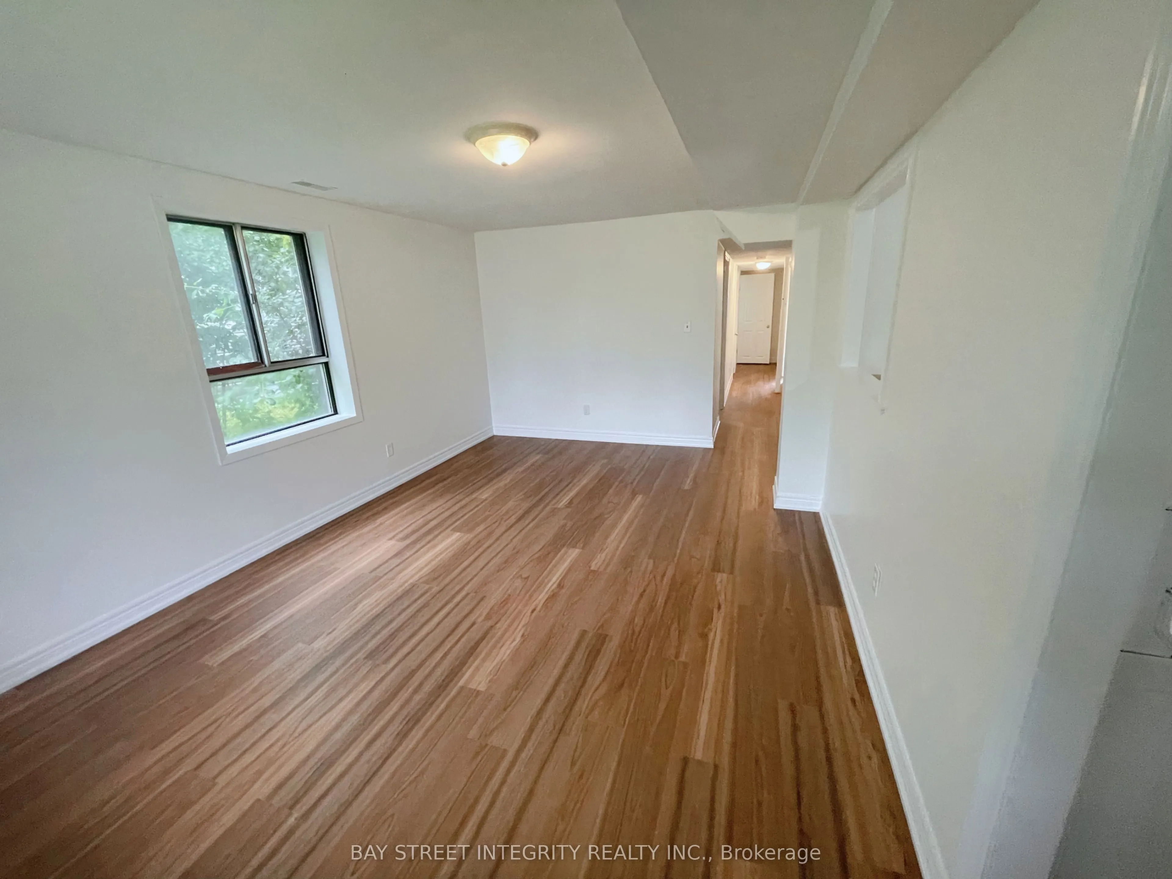 320 Miami Drive #Main floor