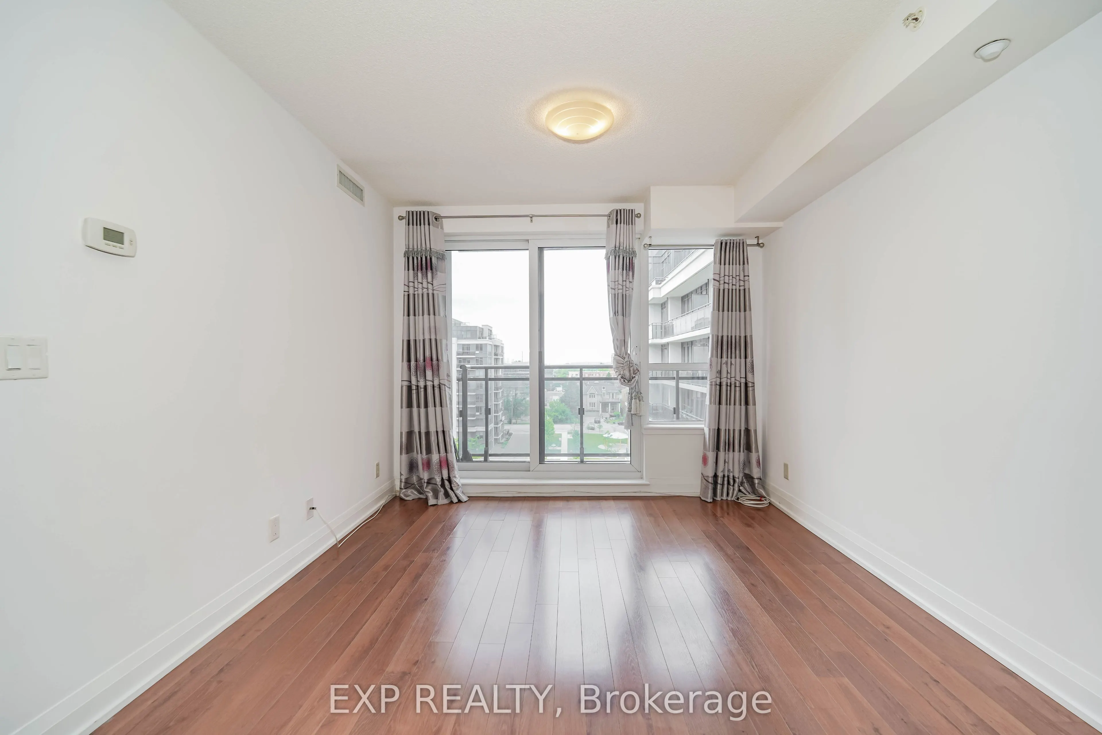 376 Highway 7 Street E #908
