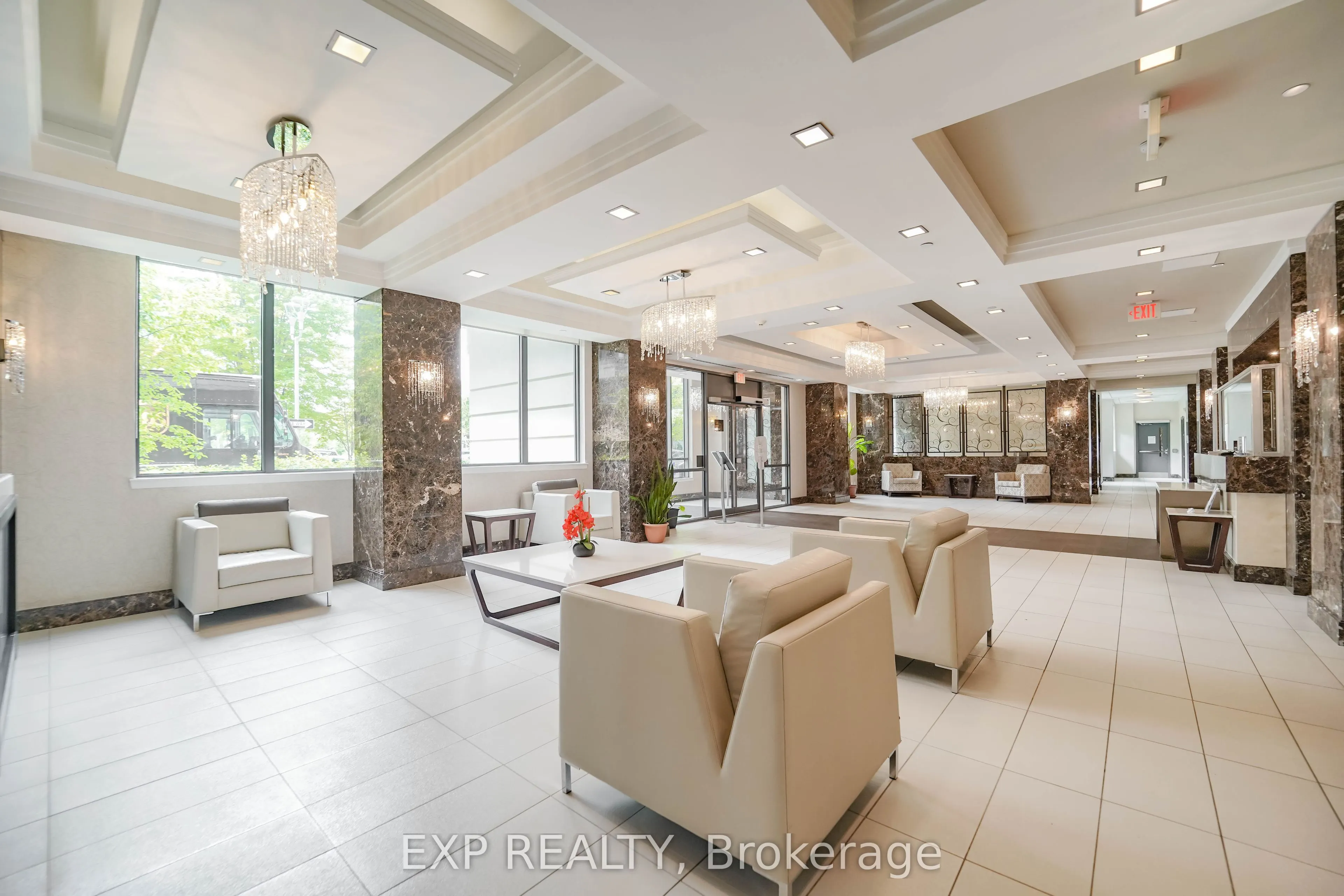 376 Highway 7 Street E #908
