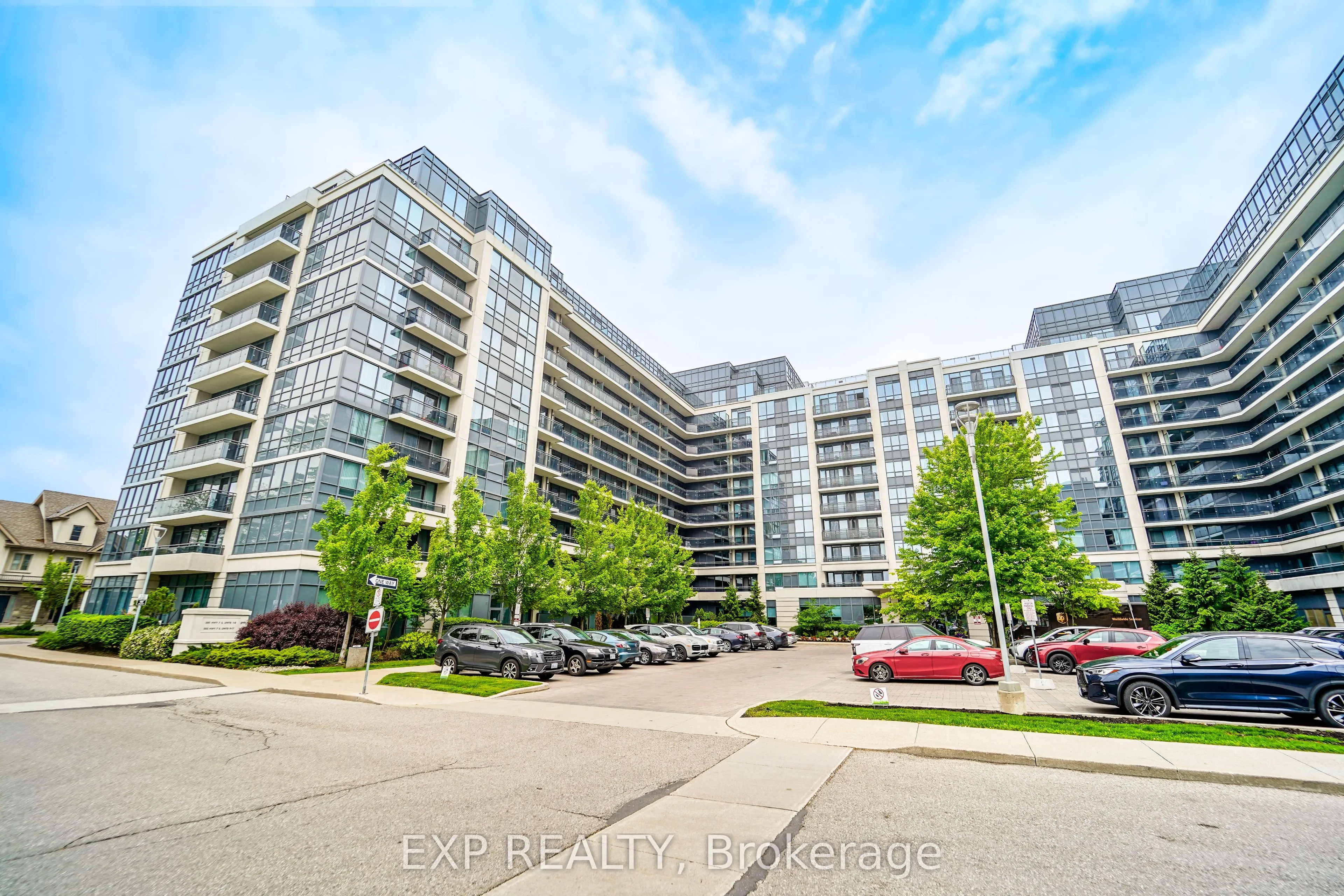 376 Highway 7 Street E #908