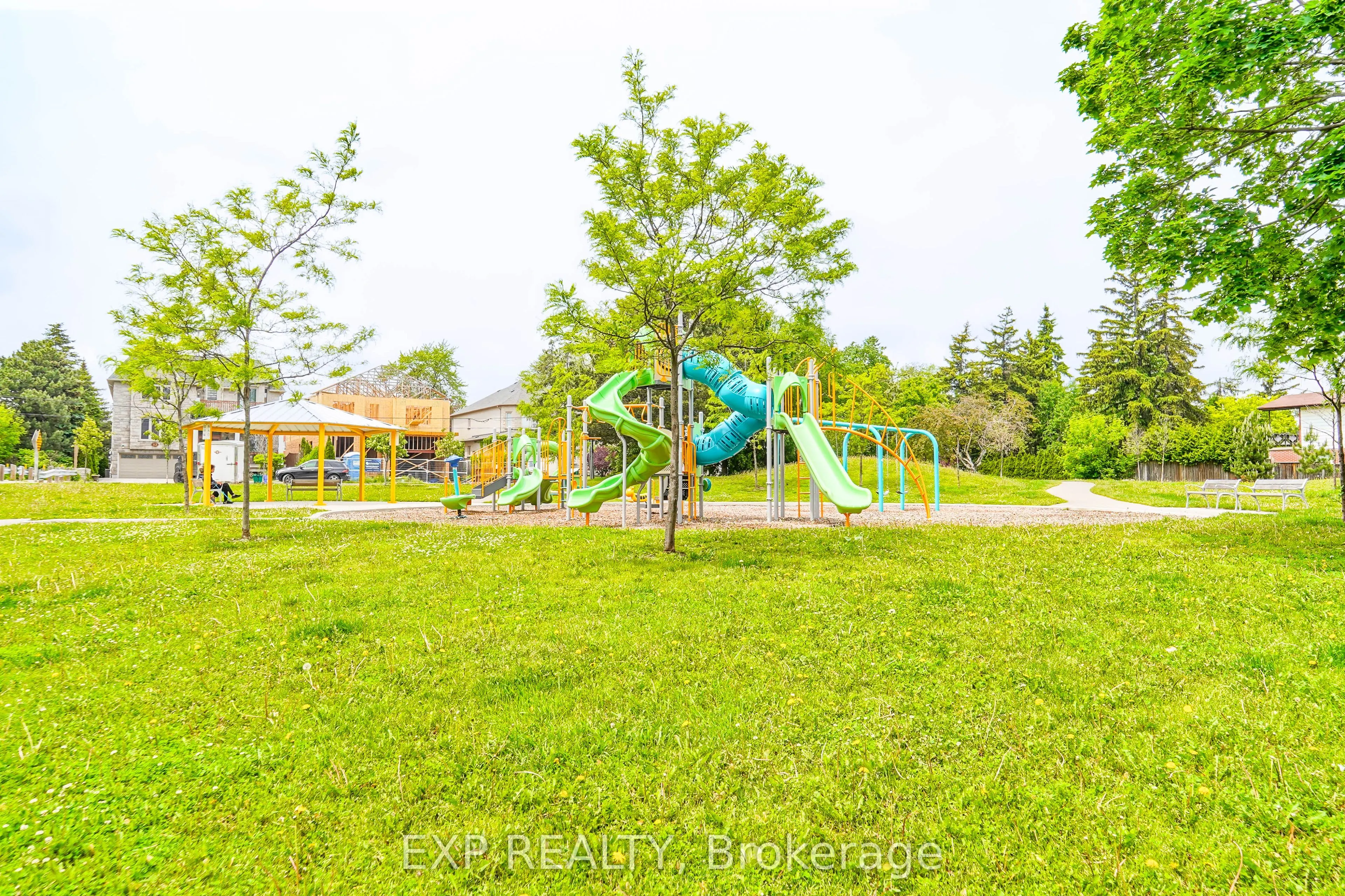 376 Highway 7 Street E #908