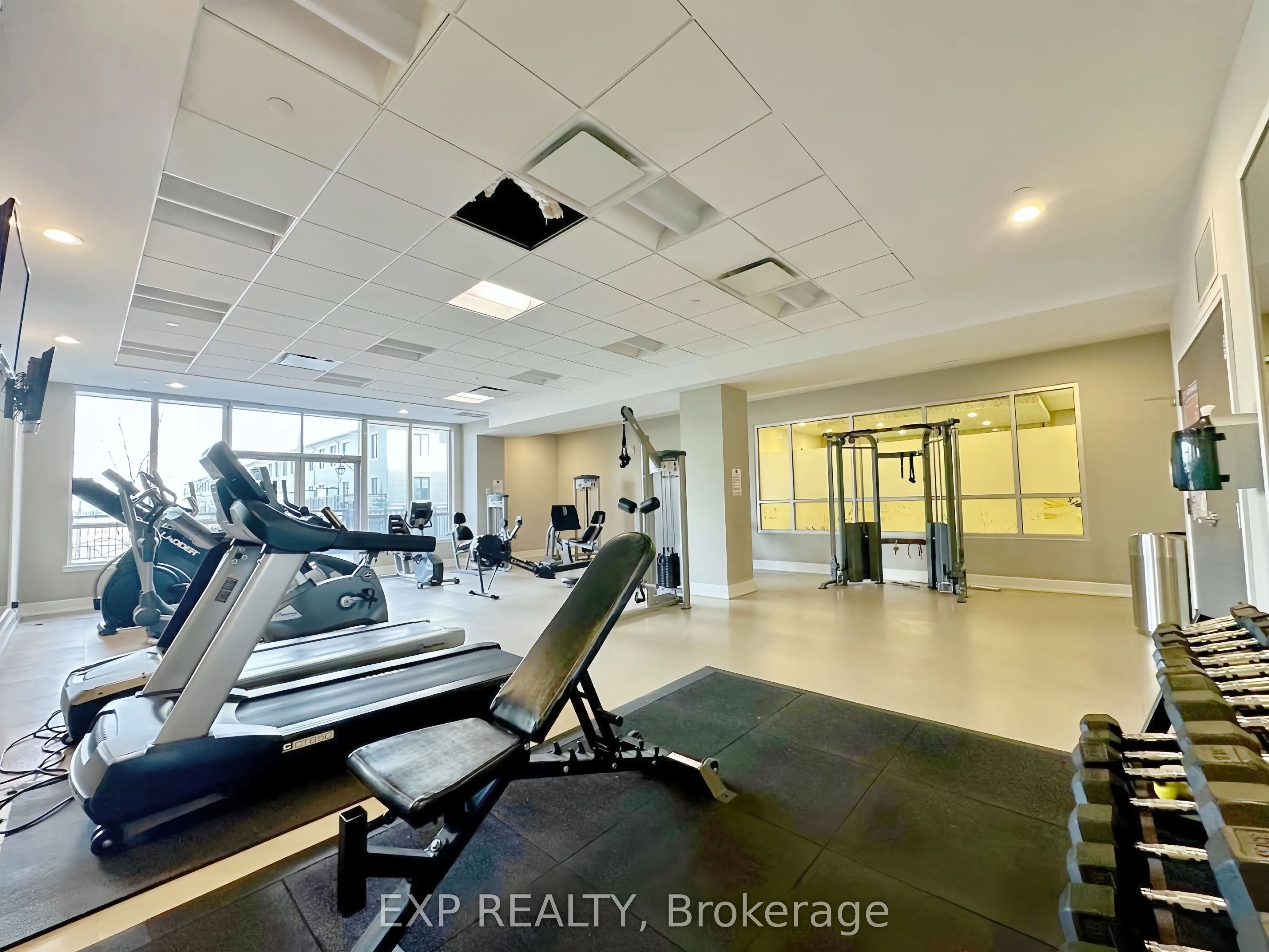 376 Highway 7 Street E #908