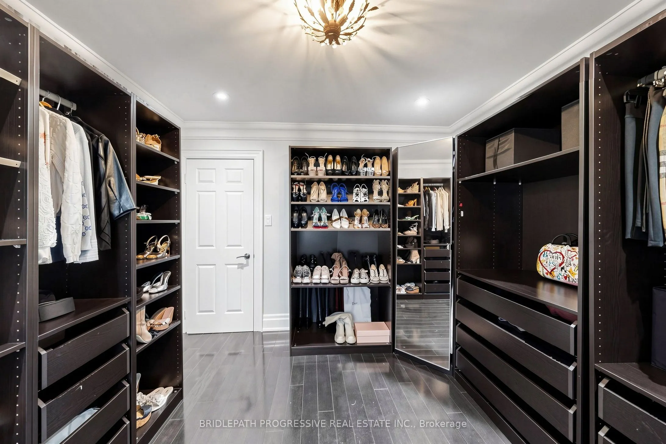 2 Thornlea Court
