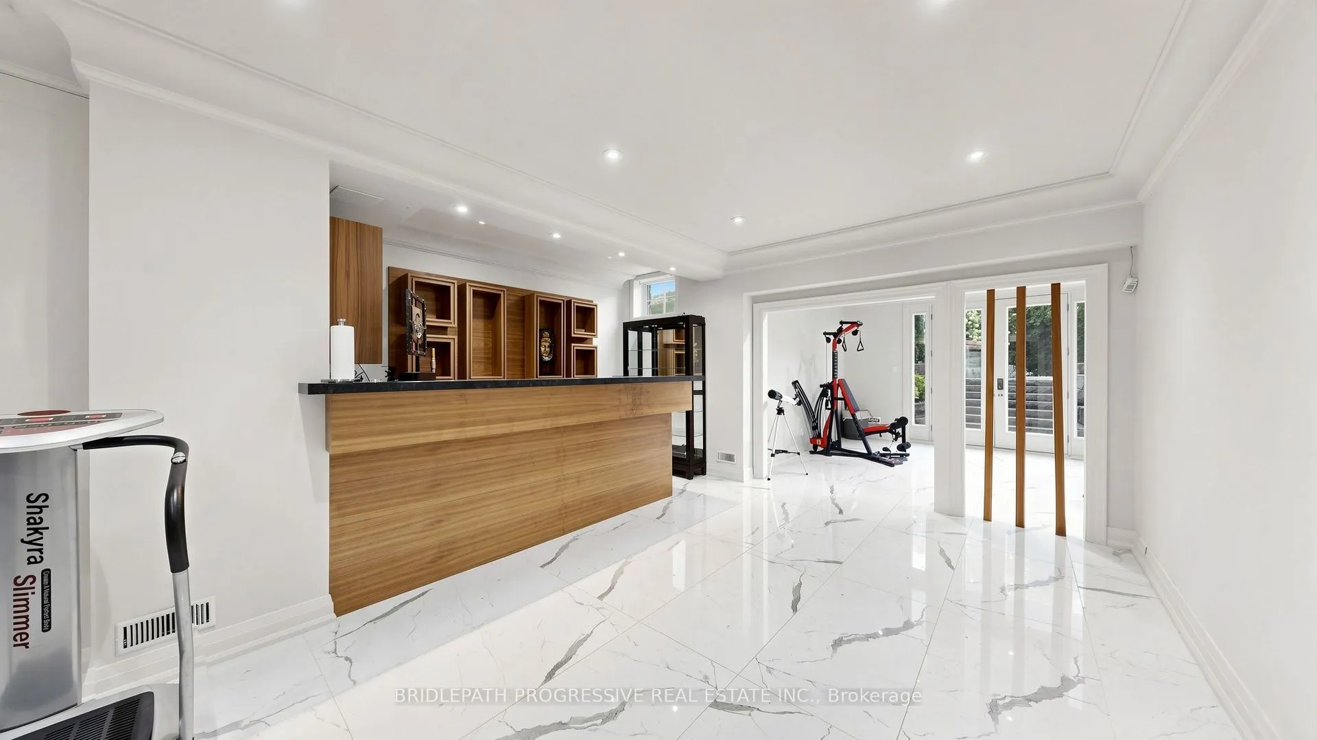 2 Thornlea Court