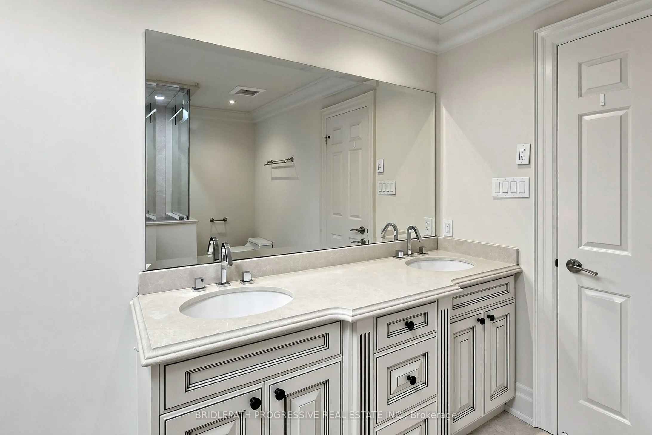 2 Thornlea Court