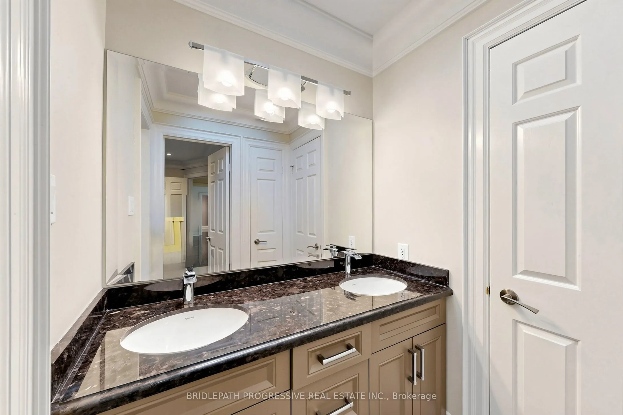 2 Thornlea Court