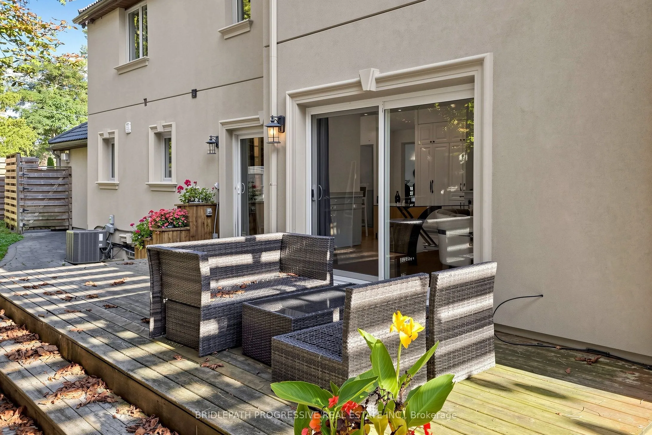 2 Thornlea Court