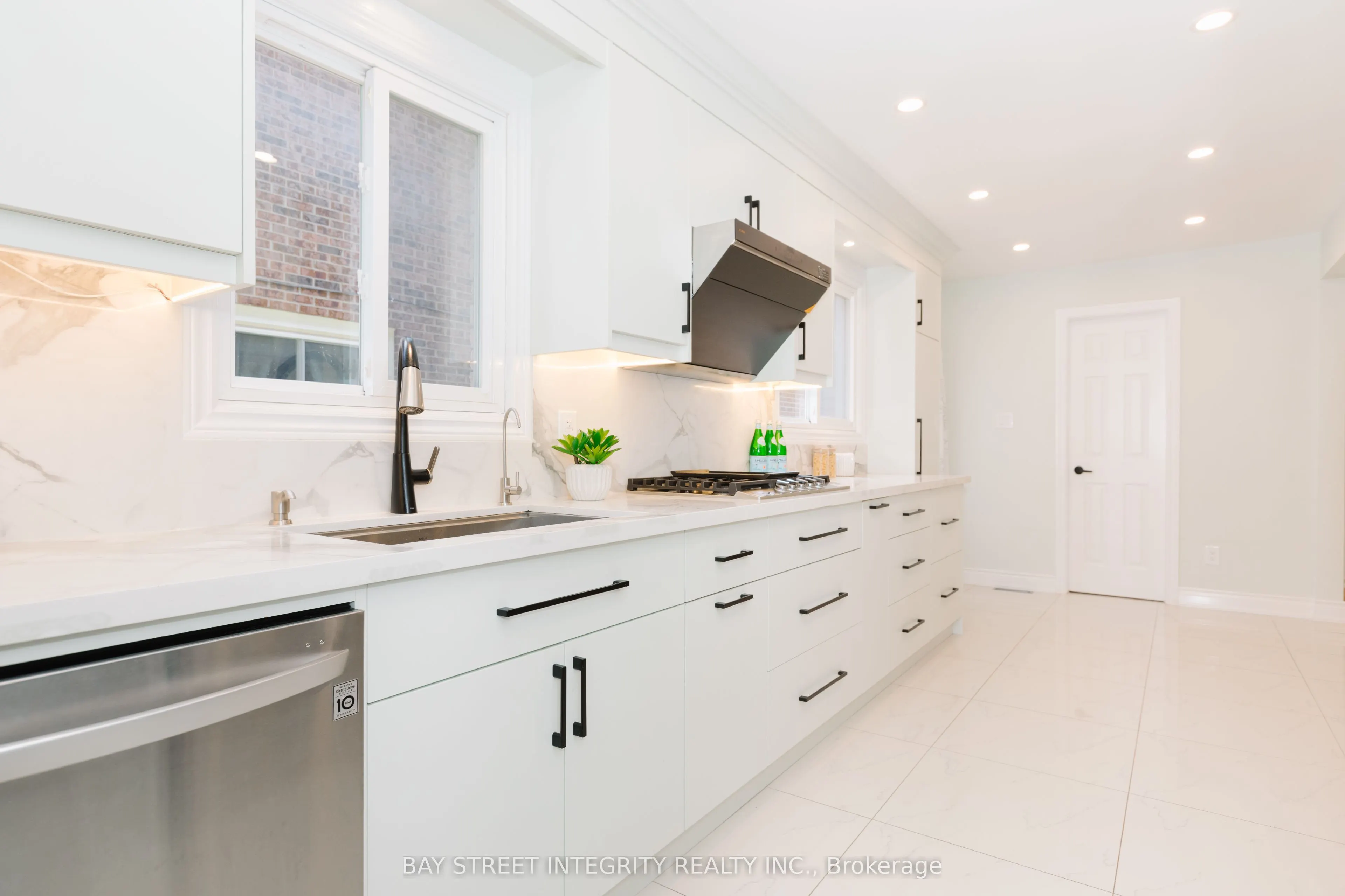 12 Charnwood Place