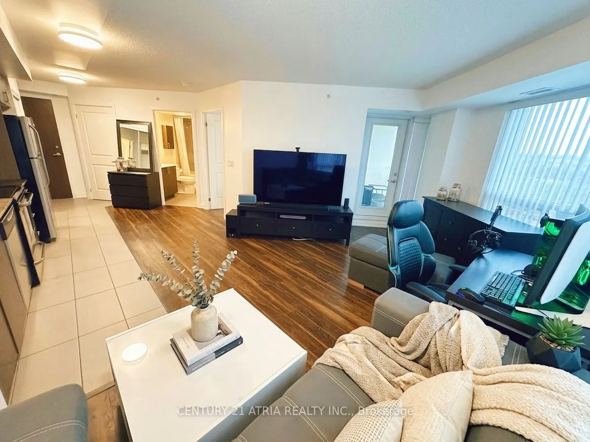 75 Norman Bethune Avenue #310