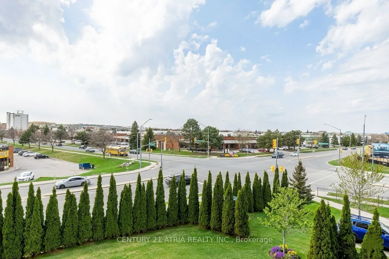 75 Norman Bethune Avenue #310