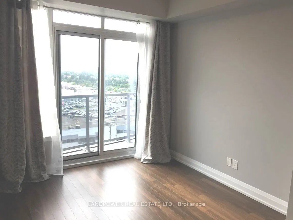 7161 Yonge Street #820