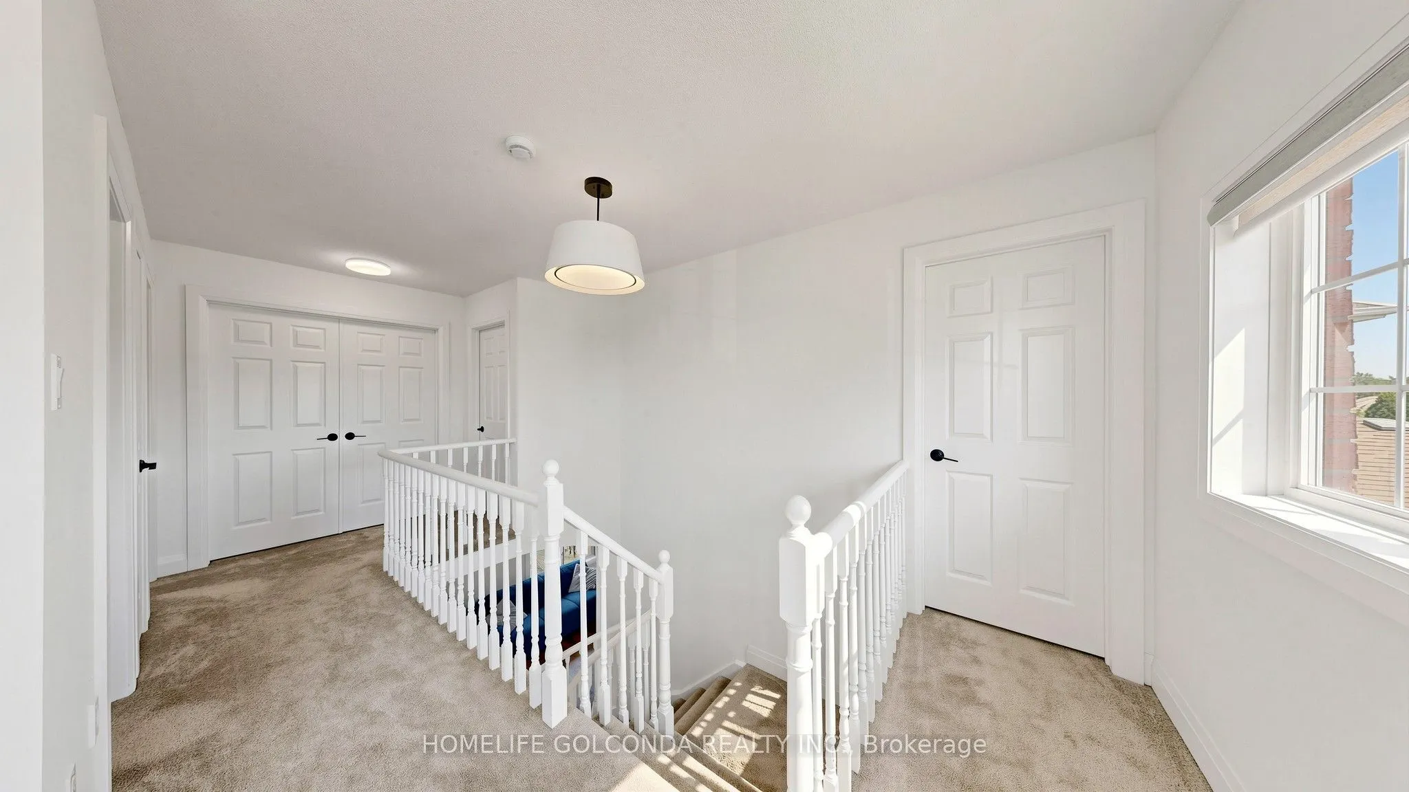 1304 Vincent Crescent