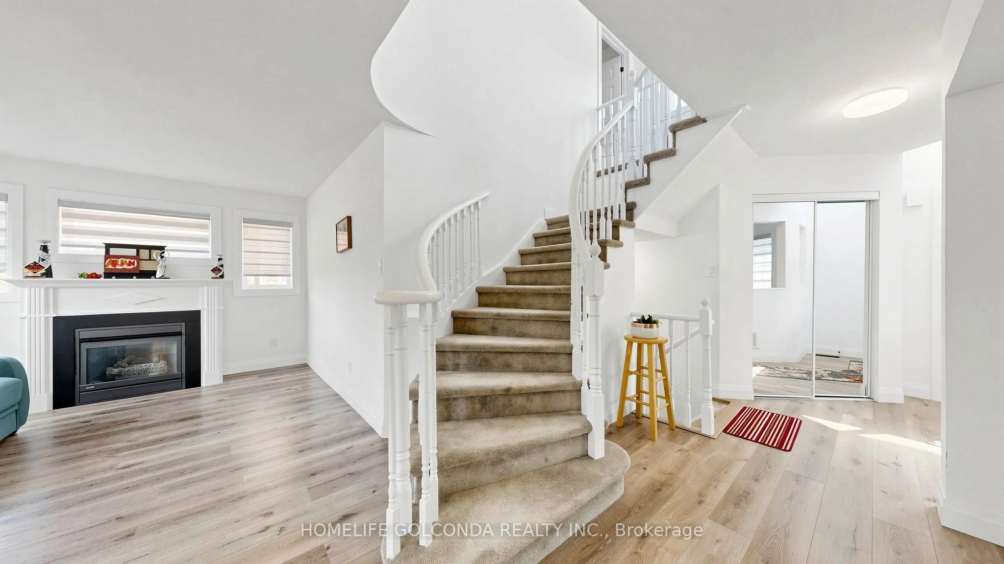 1304 Vincent Crescent