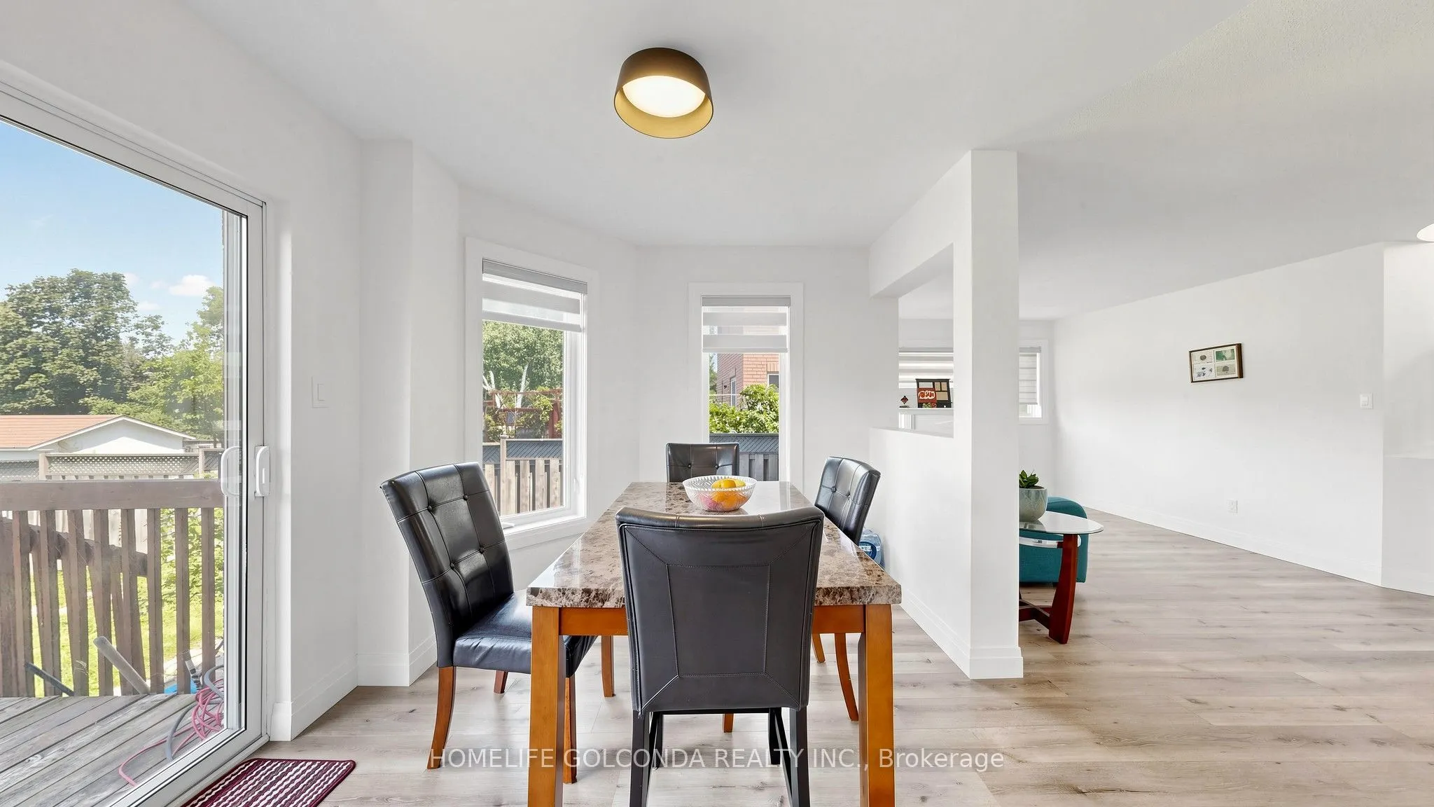 1304 Vincent Crescent