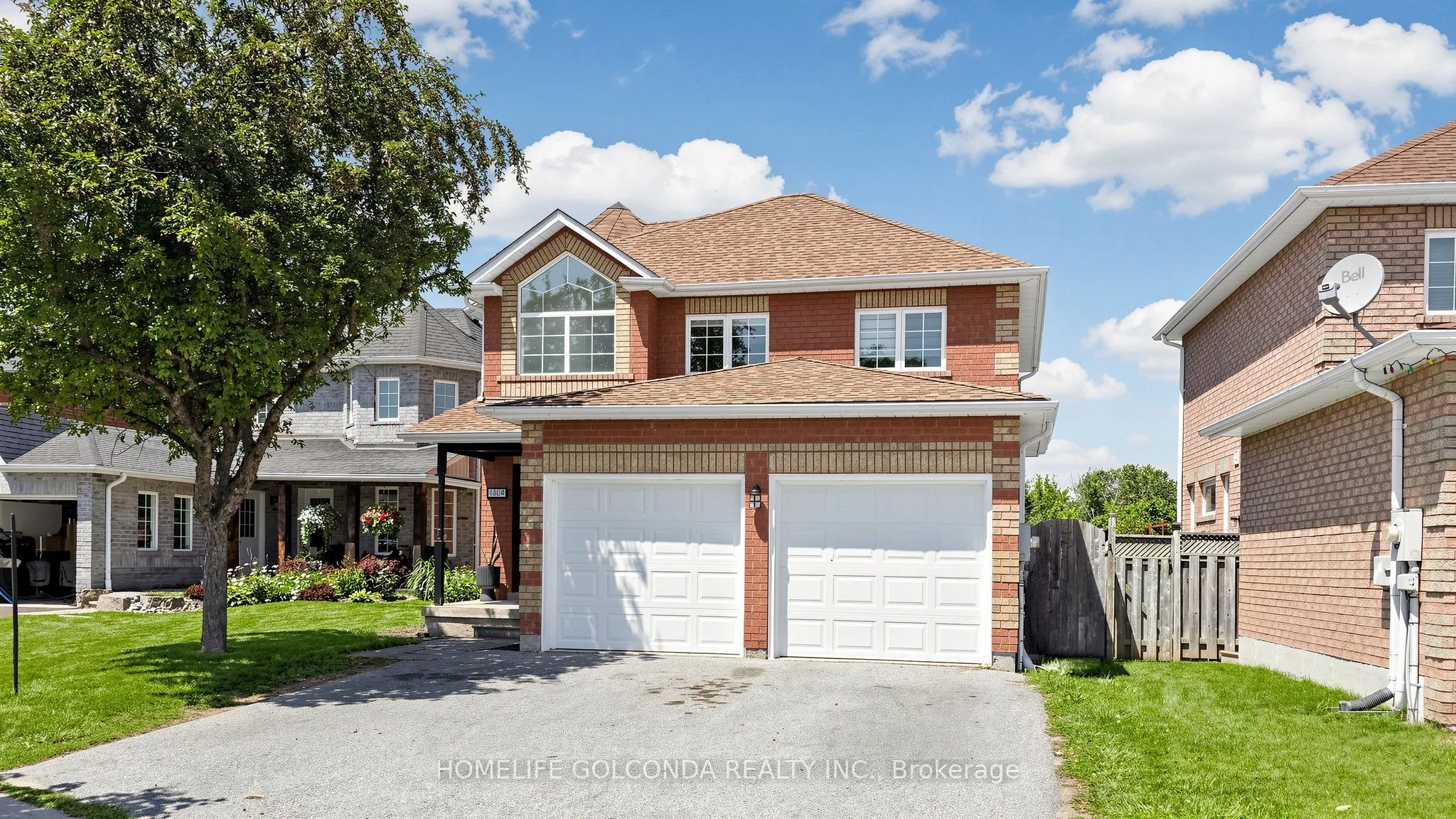 1304 Vincent Crescent